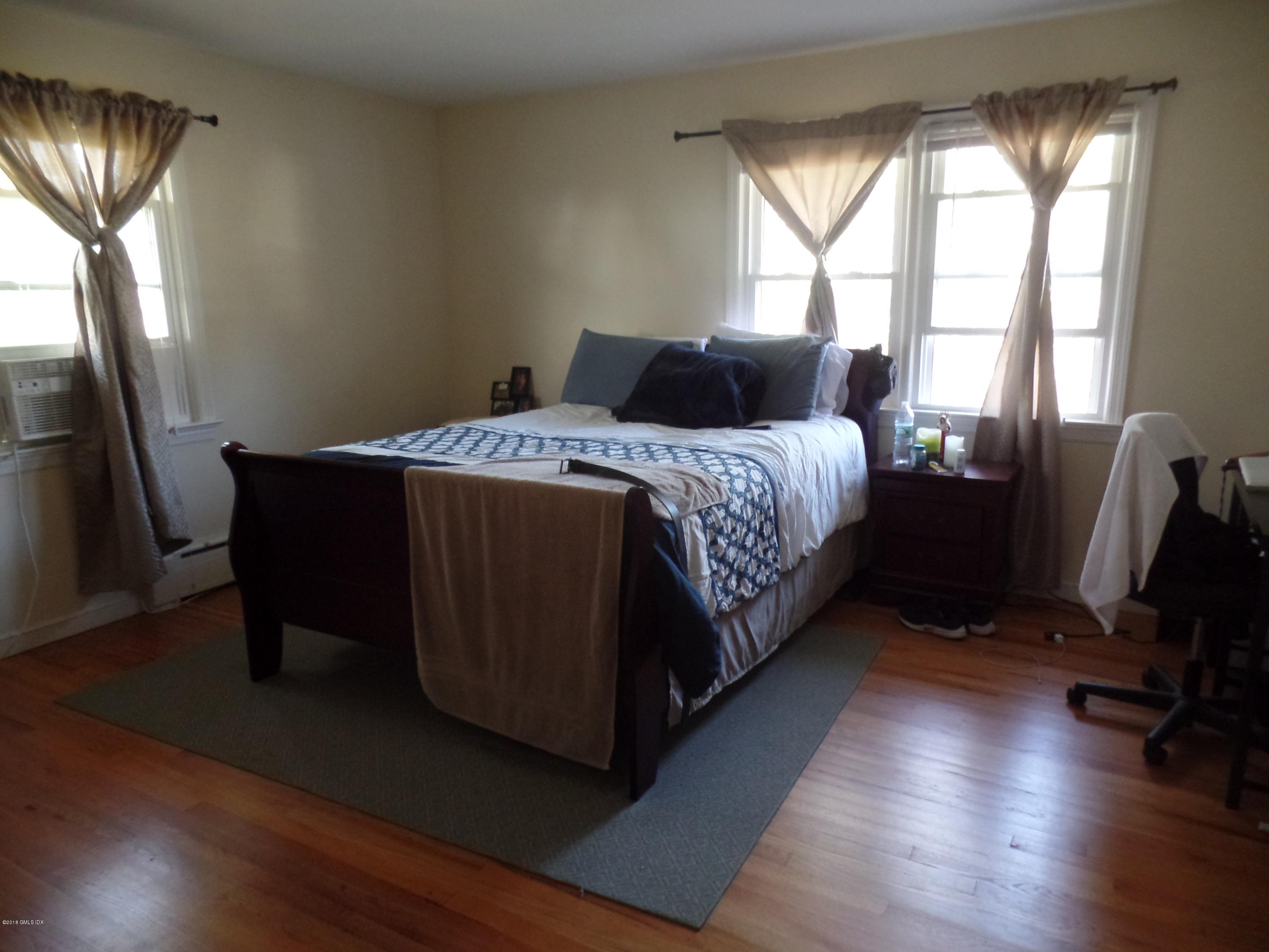 74 Byram Terrace Drive, 2