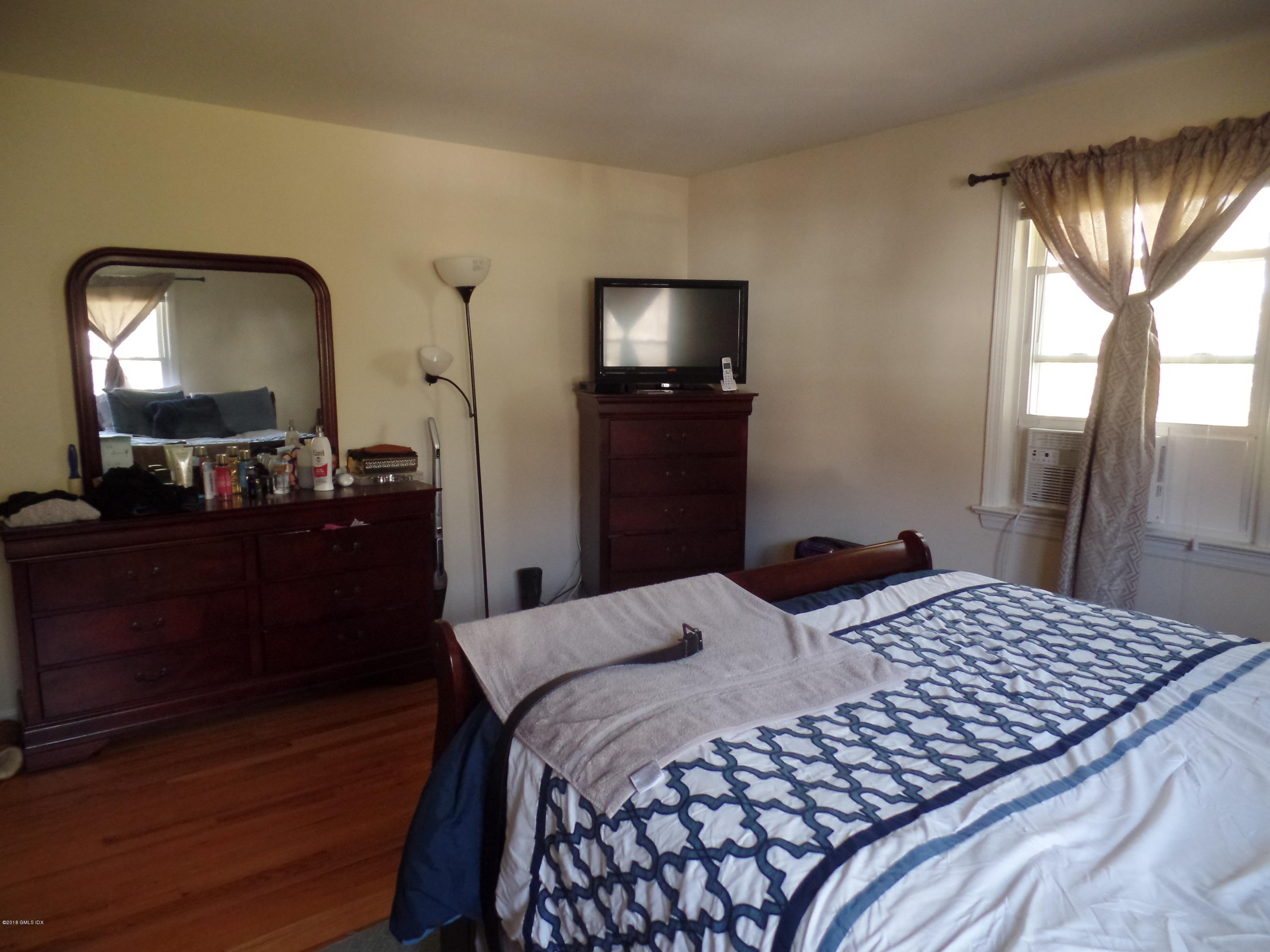 74 Byram Terrace Drive, 2