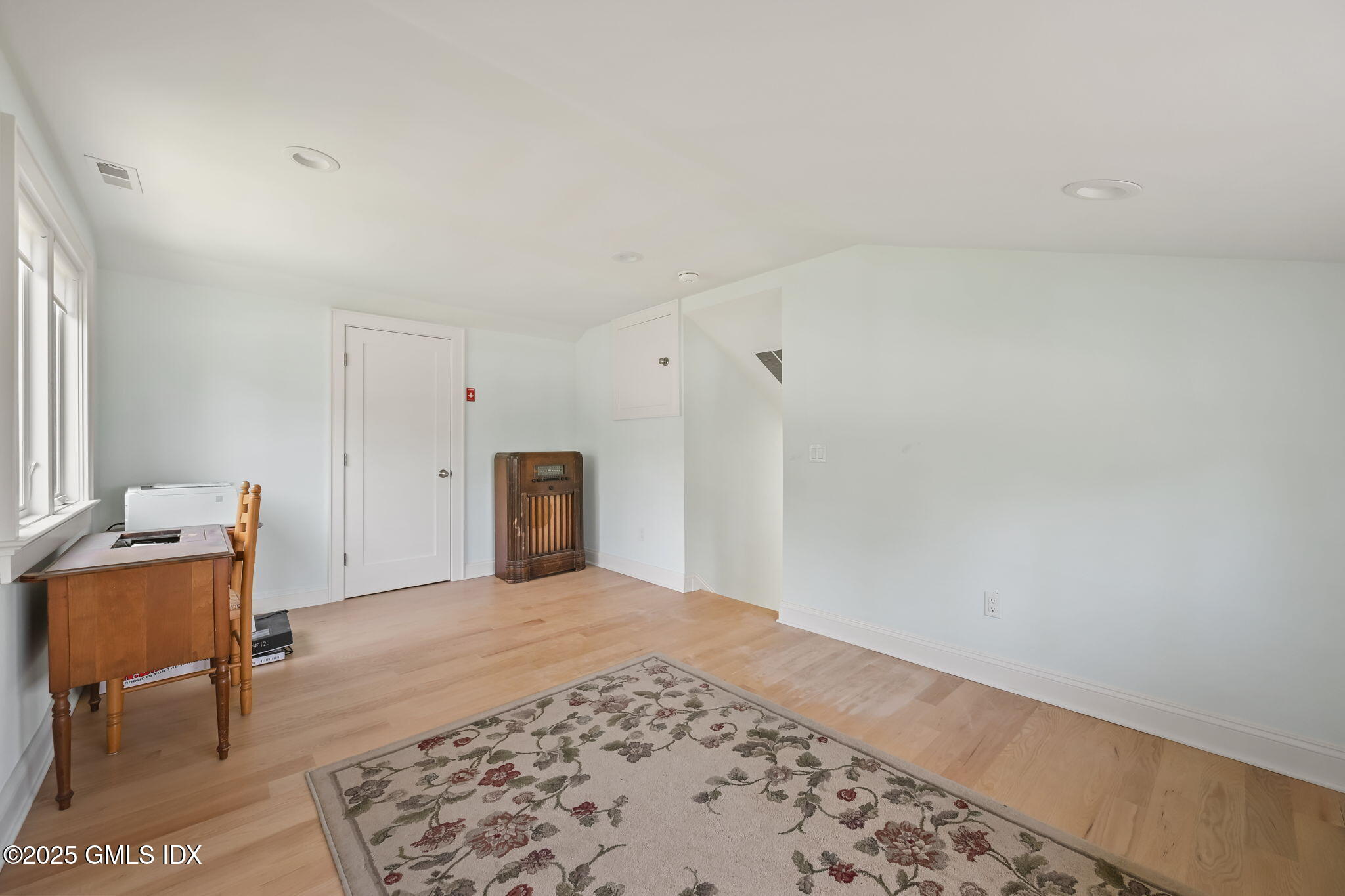 50 BEACH VIEW Drive