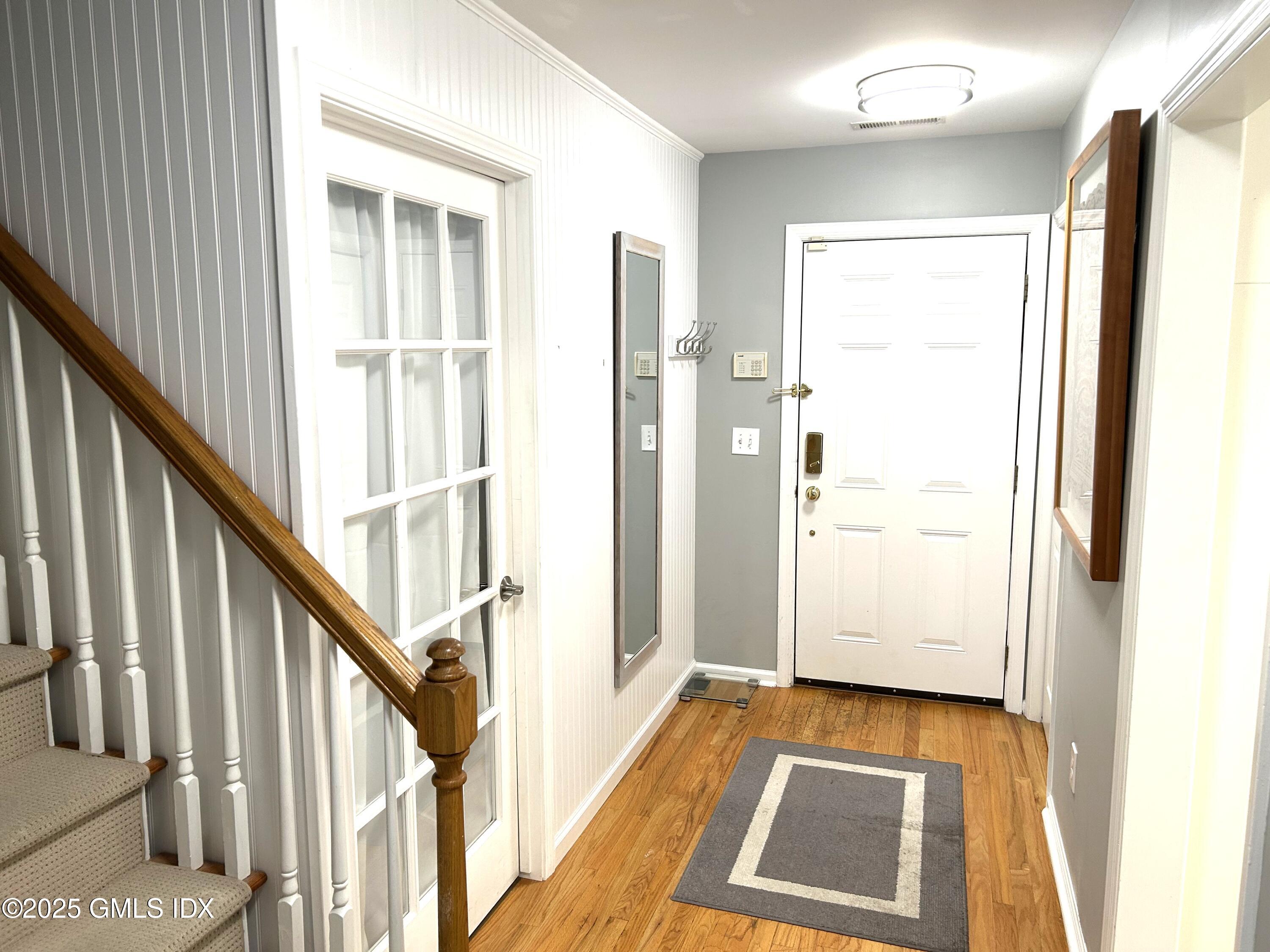 51 Forest Avenue, 77