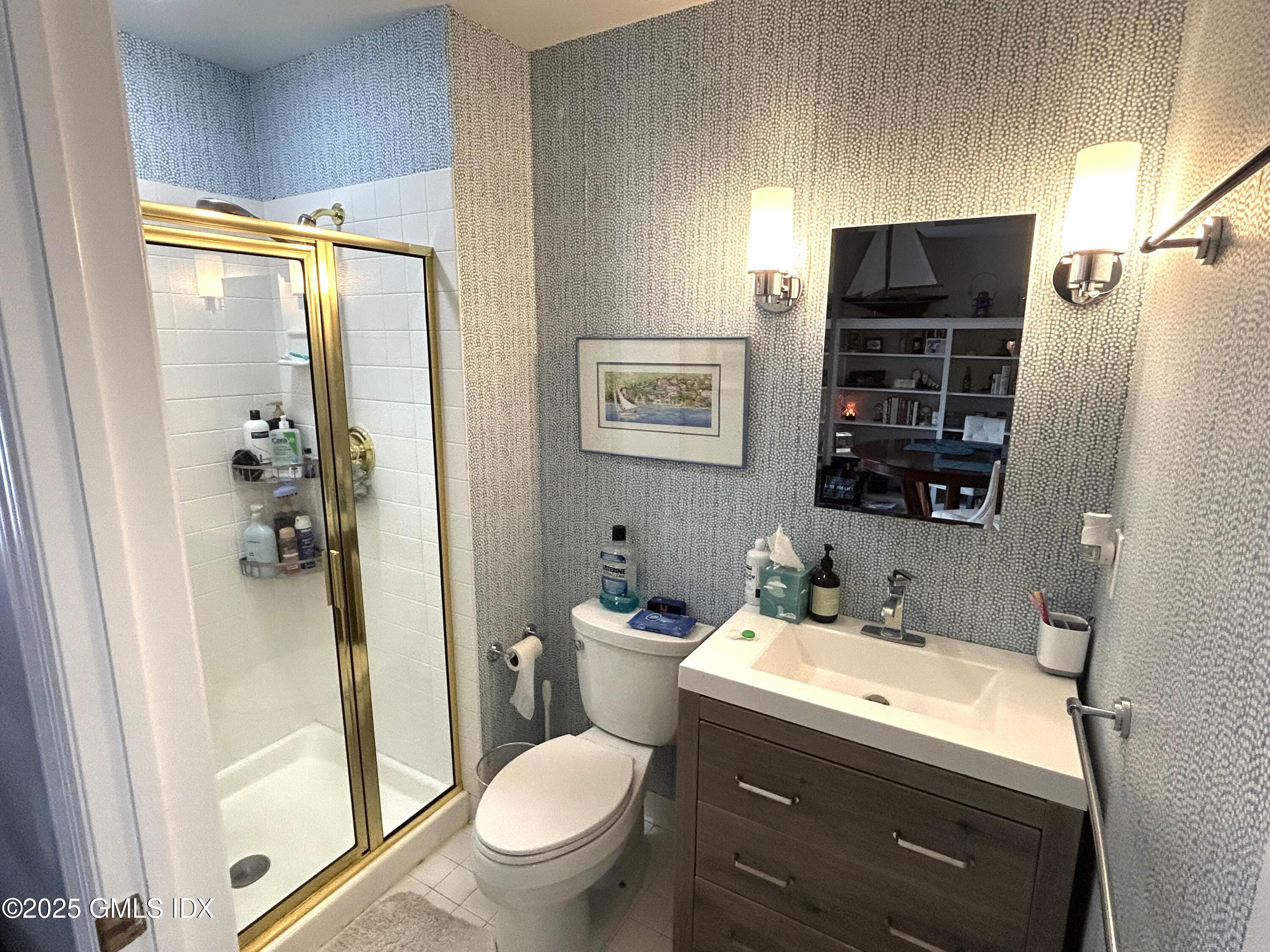 51 Forest Avenue, 77