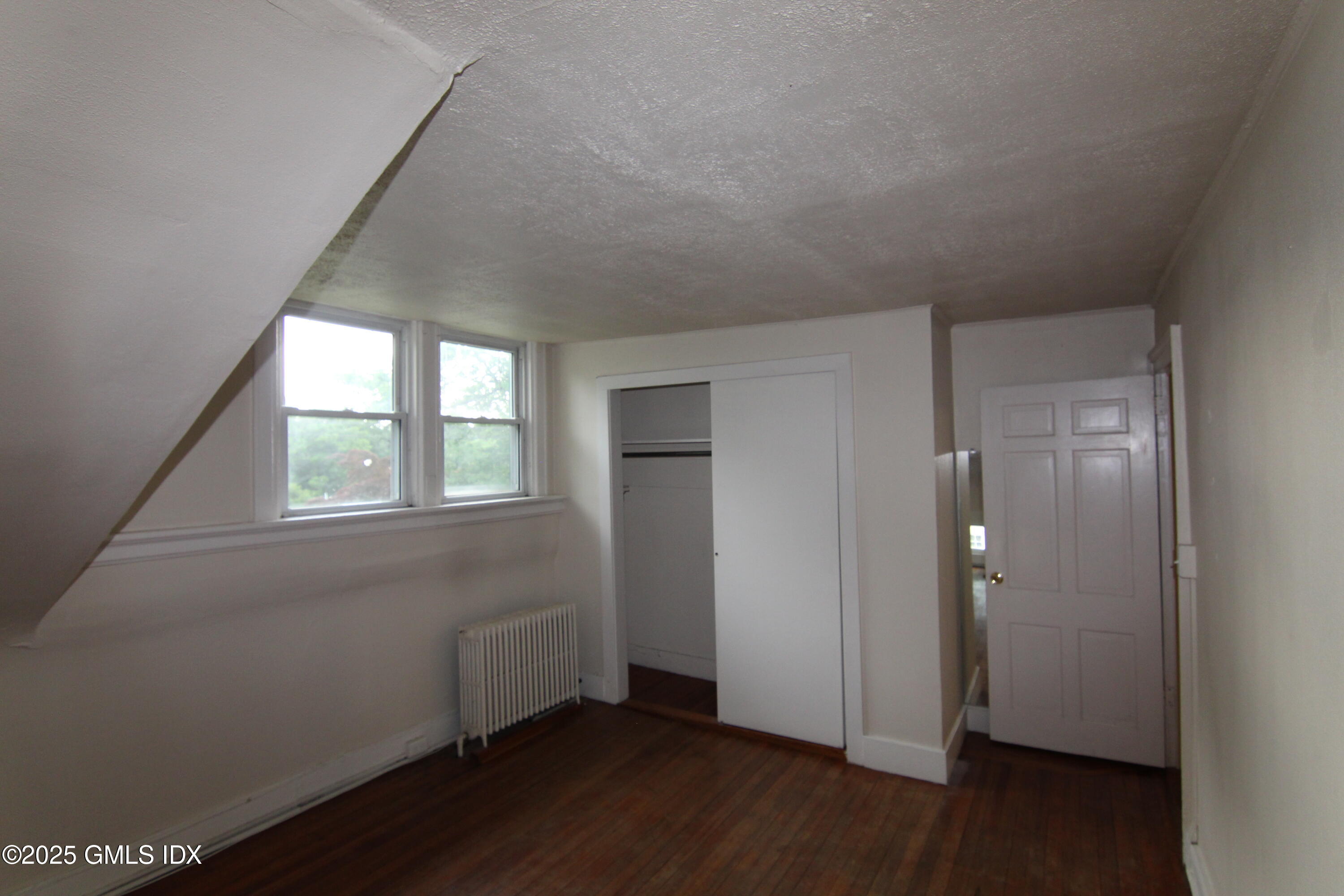 90 Riverside Avenue Unit: 4
