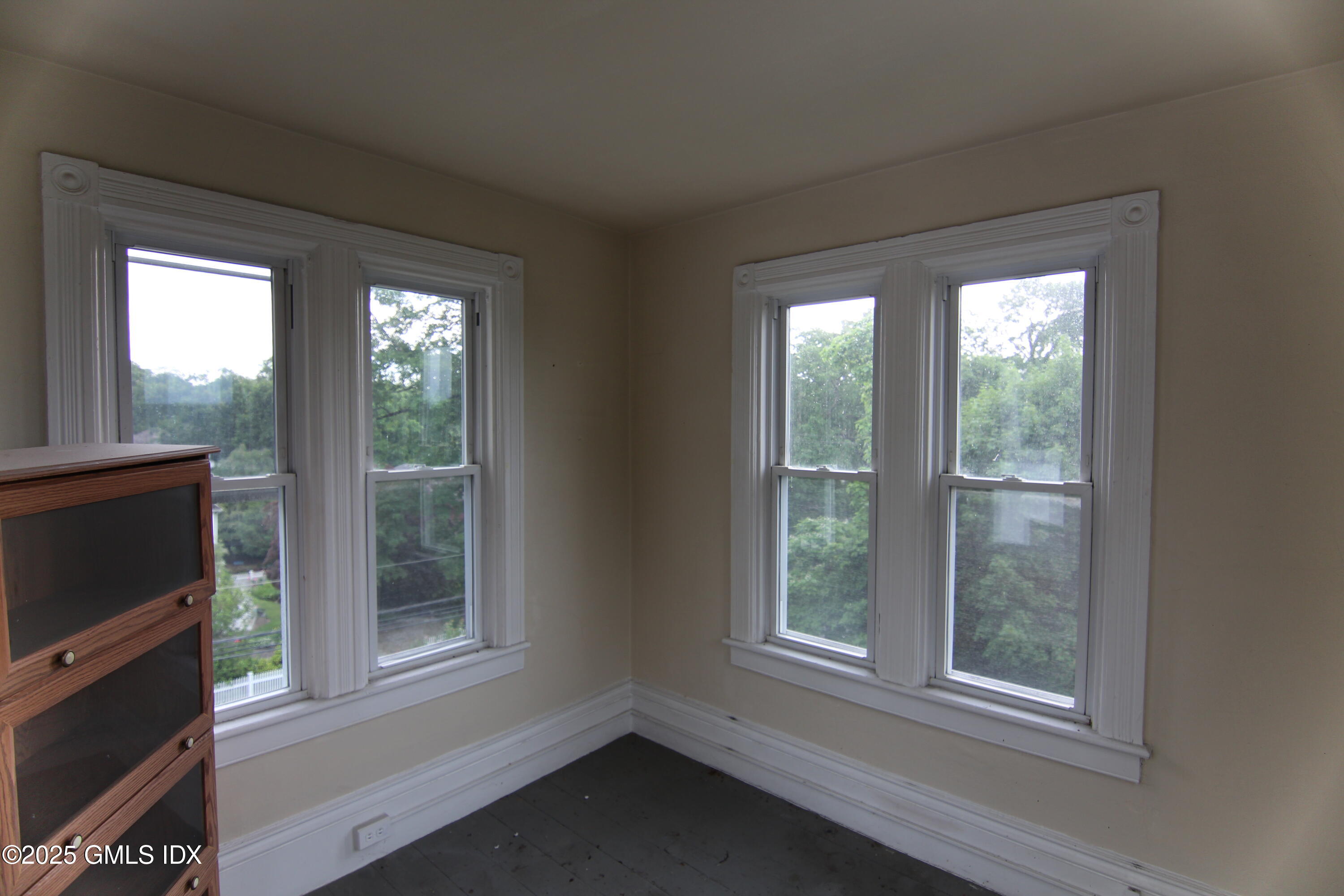 90 Riverside Avenue Unit: 4