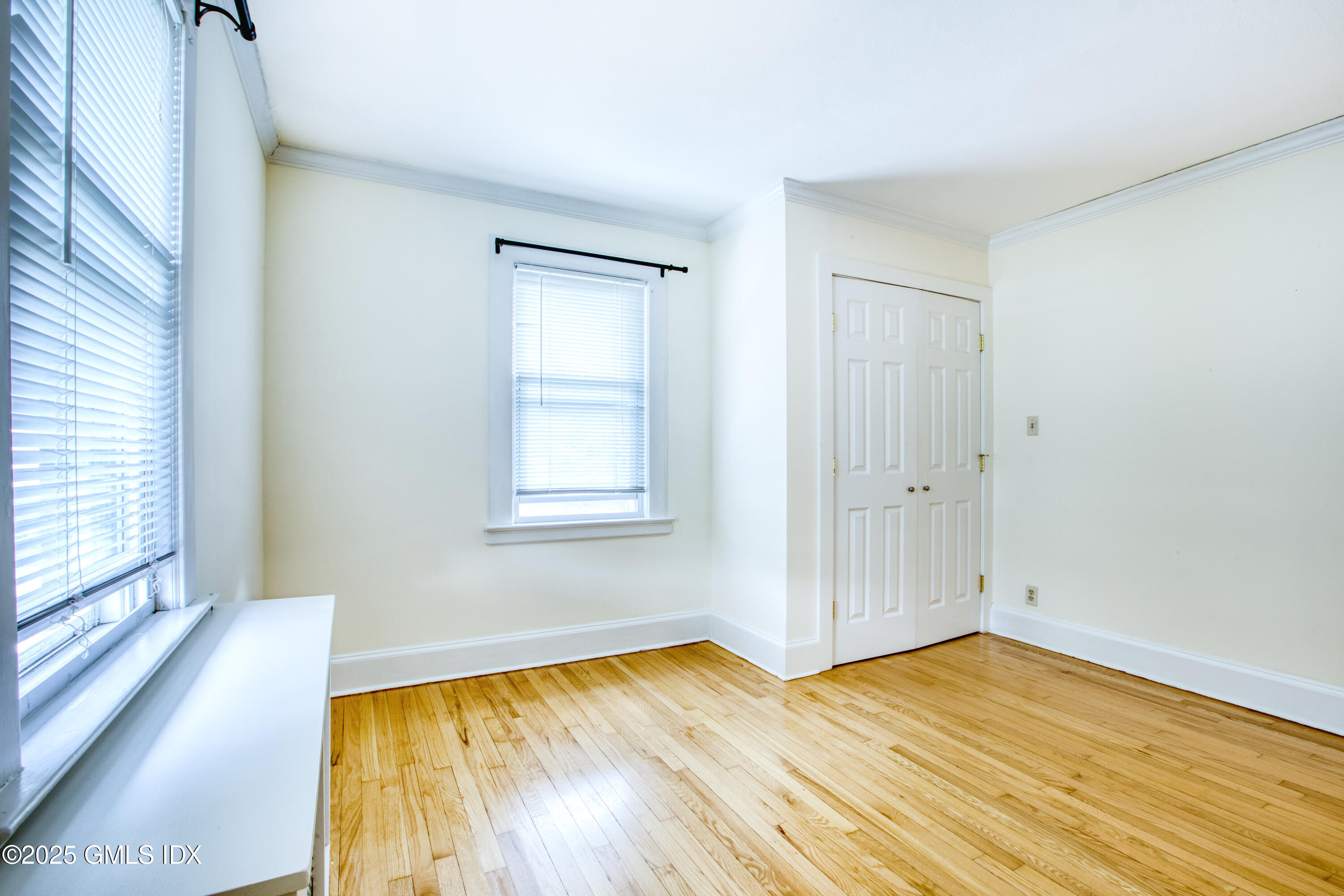 126 Pemberwick Road, Right Side