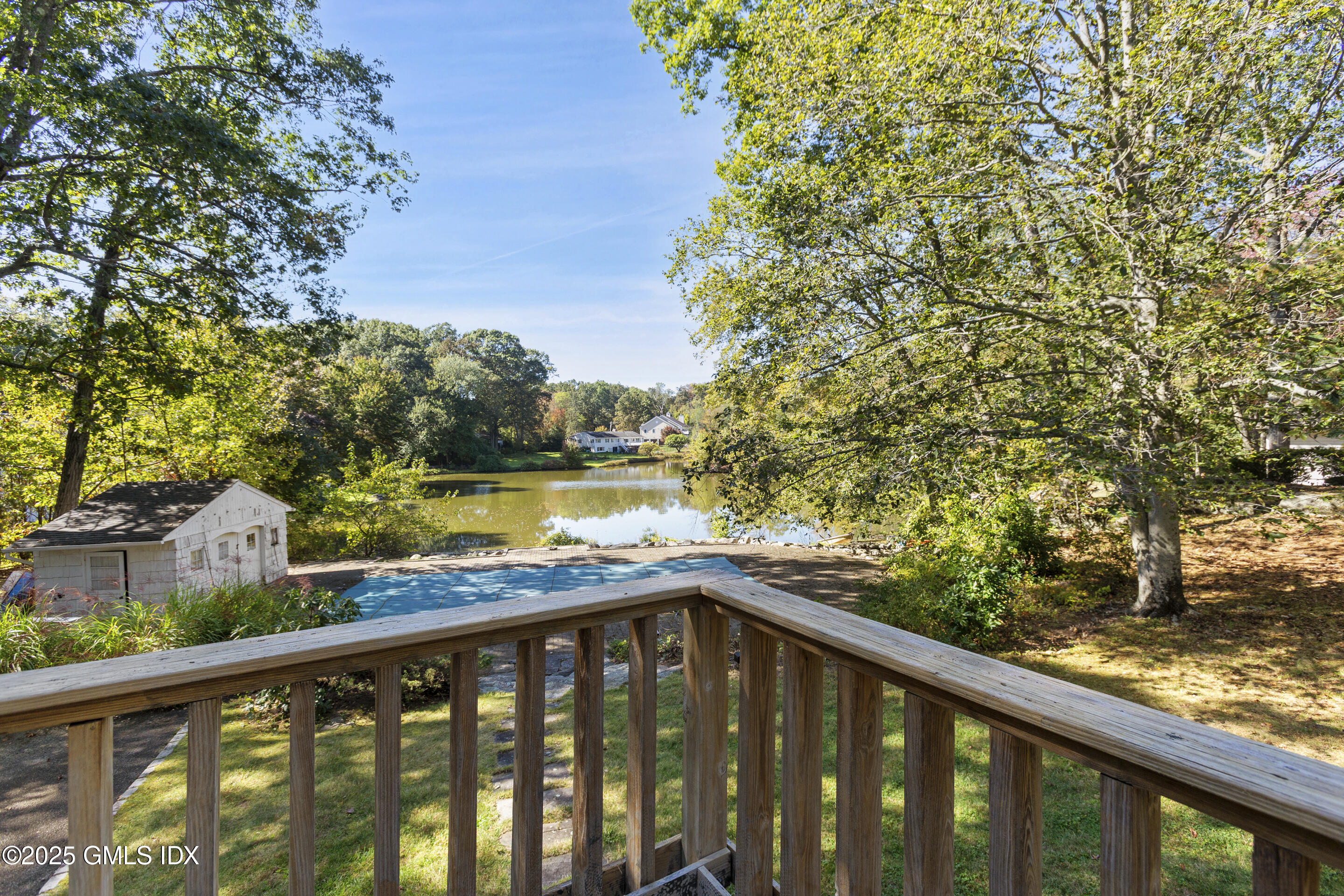 46 Stonehedge Drive South