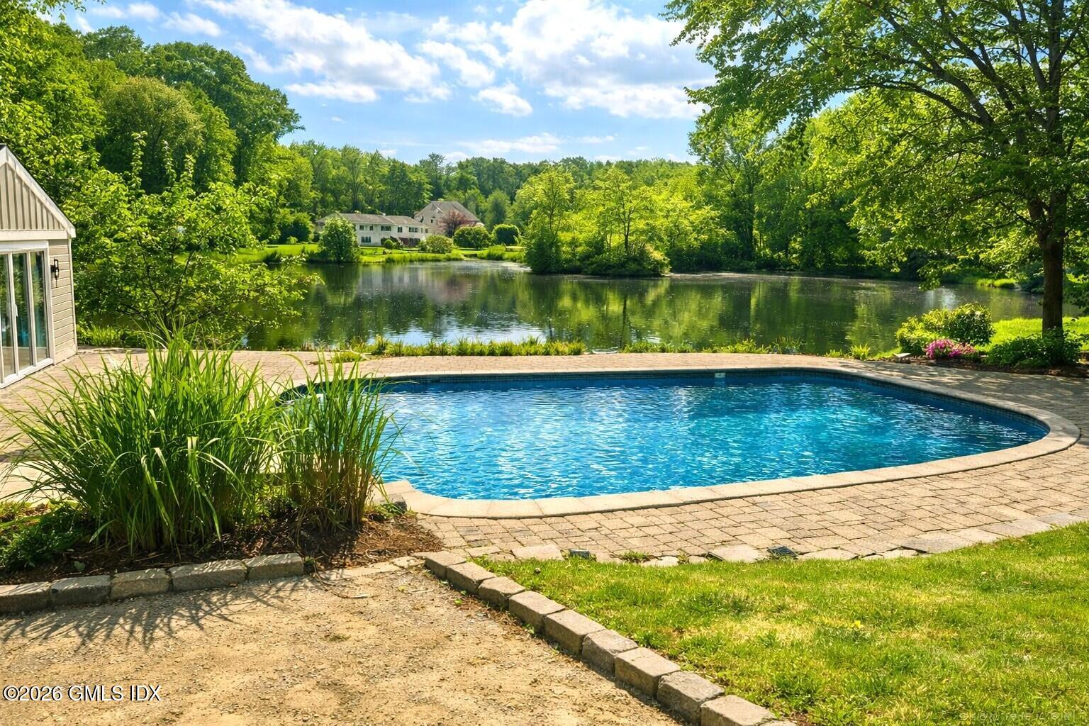 46 S Stonehedge Drive