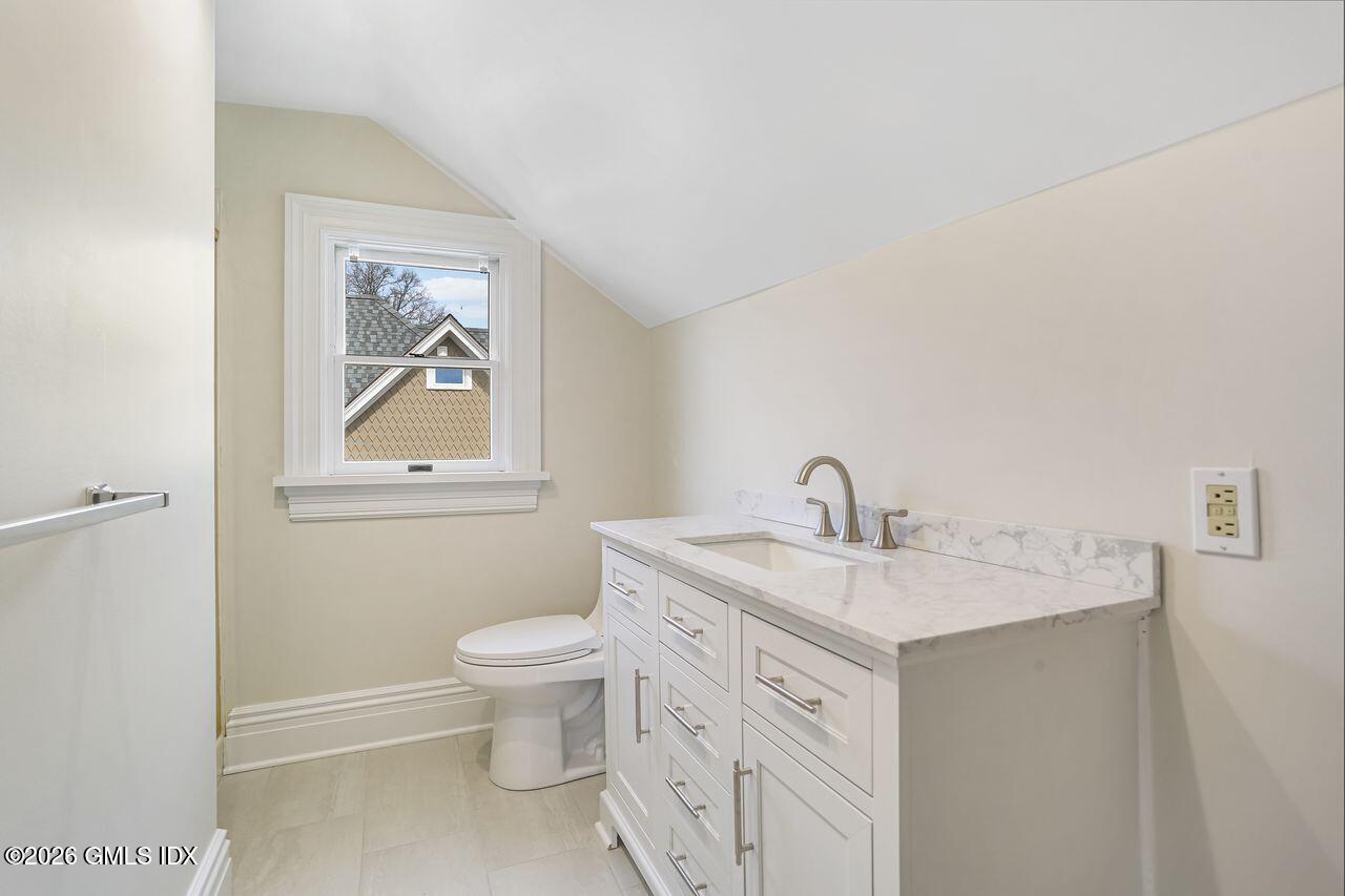 32 Highview Avenue