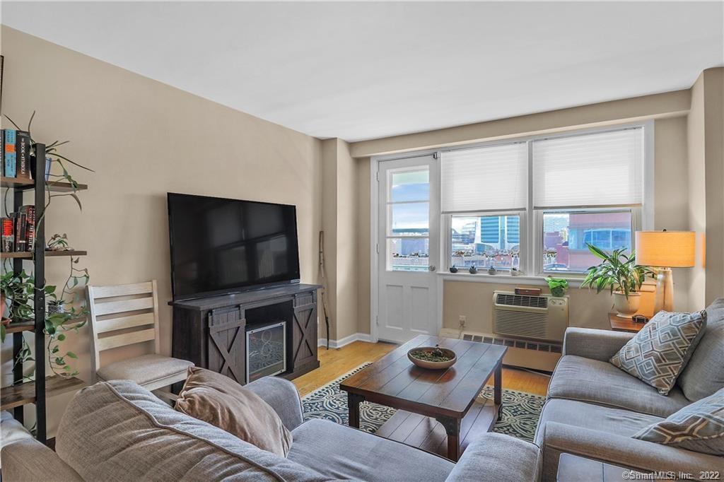 444 Bedford Street 4P