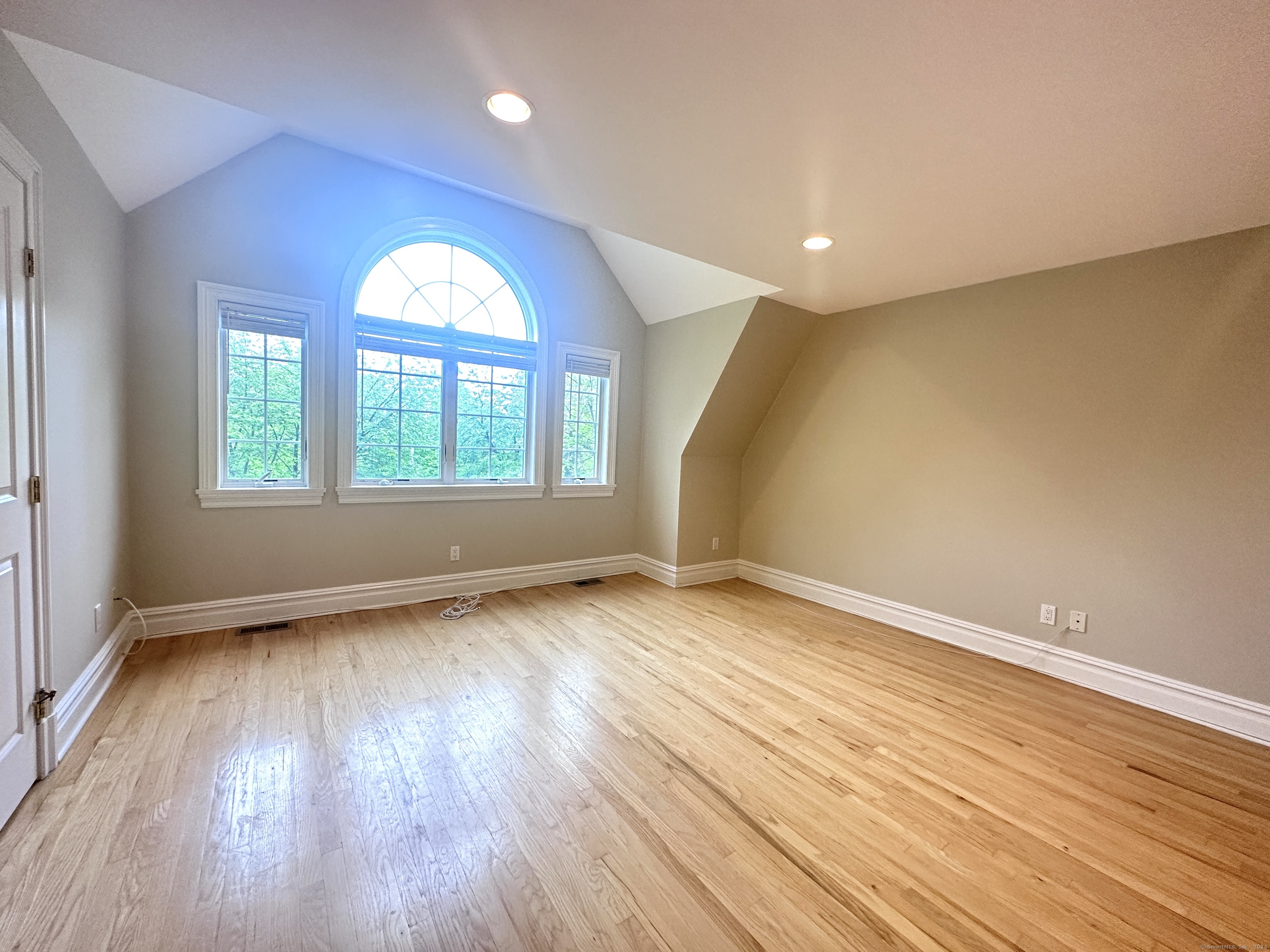 104 Ritch Avenue West 10