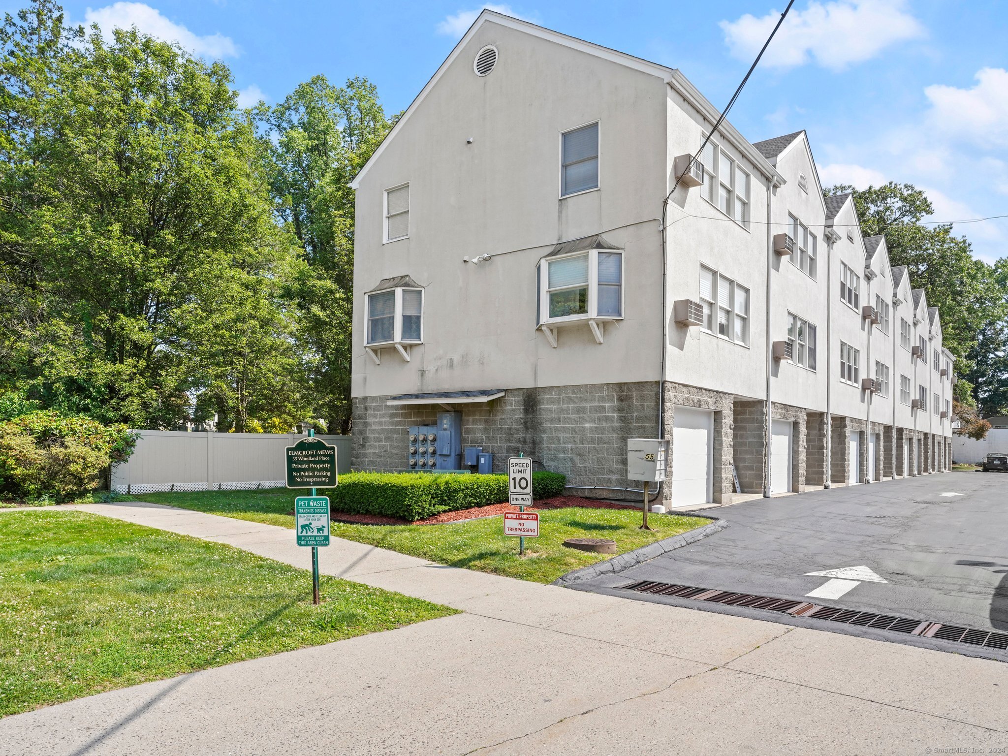 55 Woodland Place APT 2
