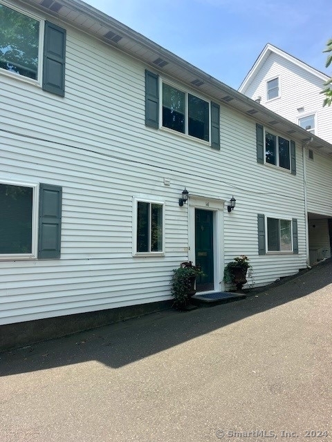 141 Davis Avenue 2