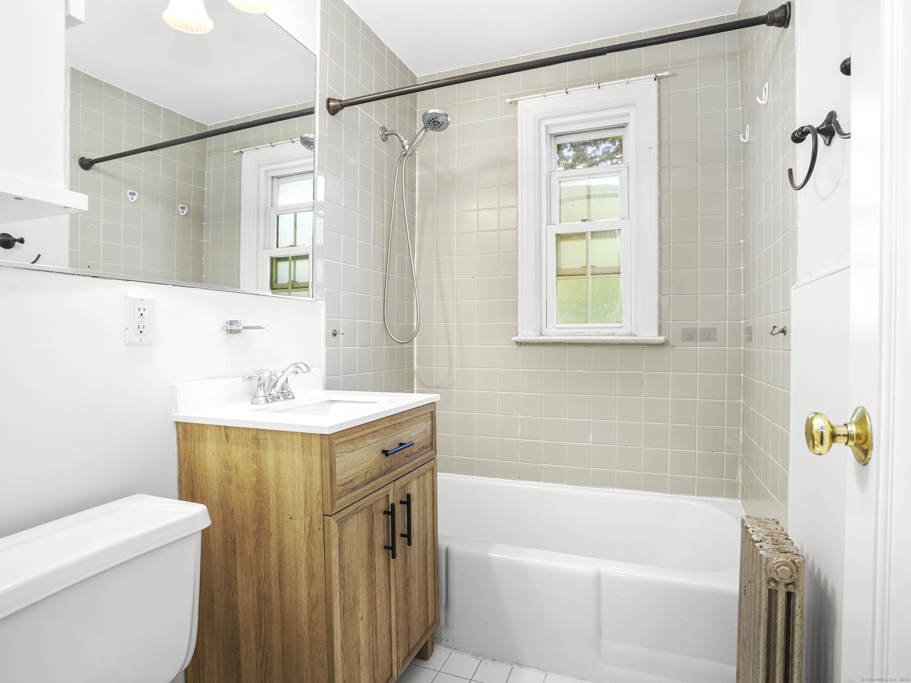 2475 Summer Street APT 1L