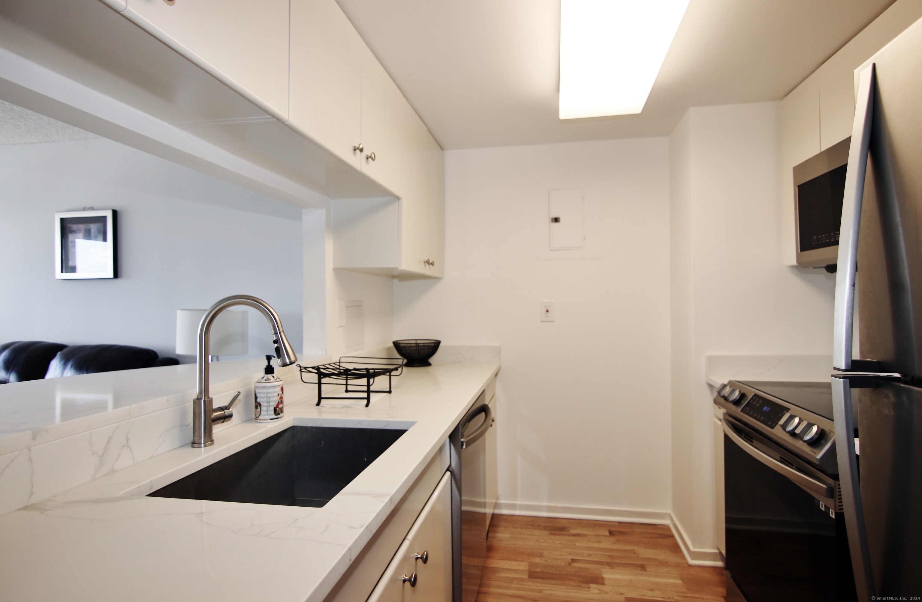 127 Greyrock Place 1507