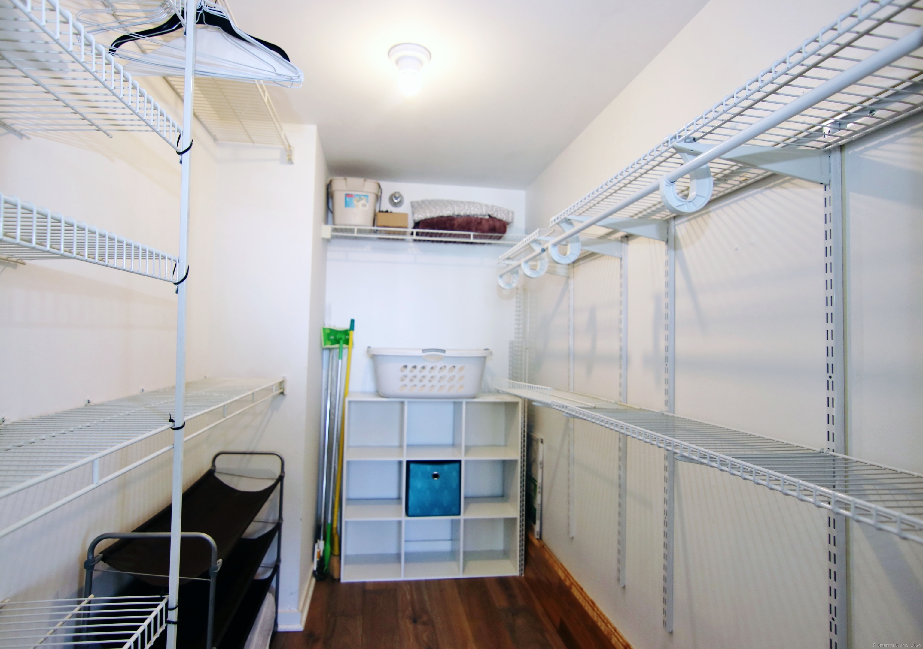 127 Greyrock Place 1507