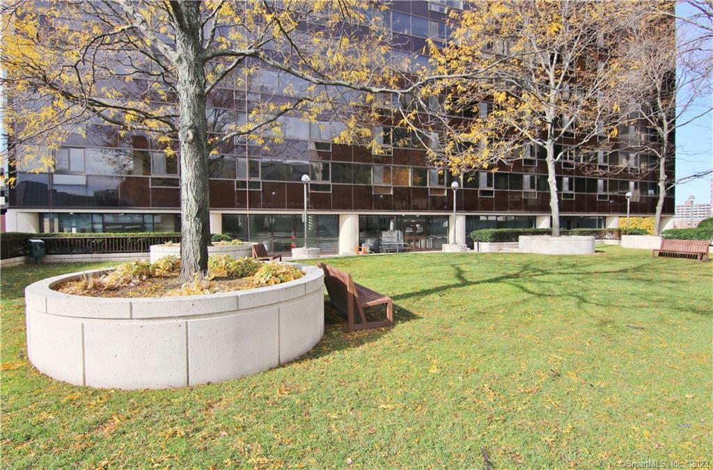 127 Greyrock Place 1507