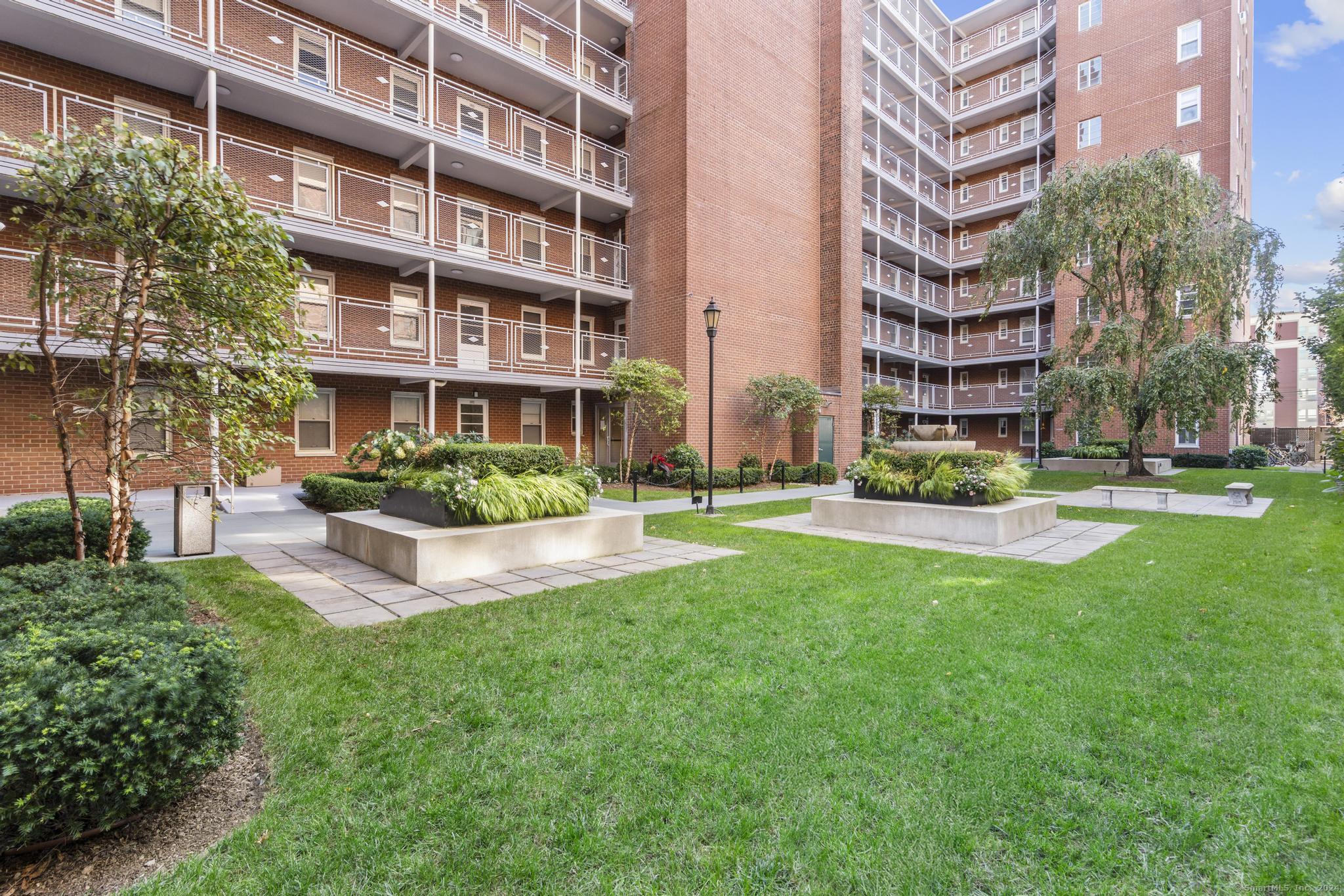 700 Summer Street APT 8L