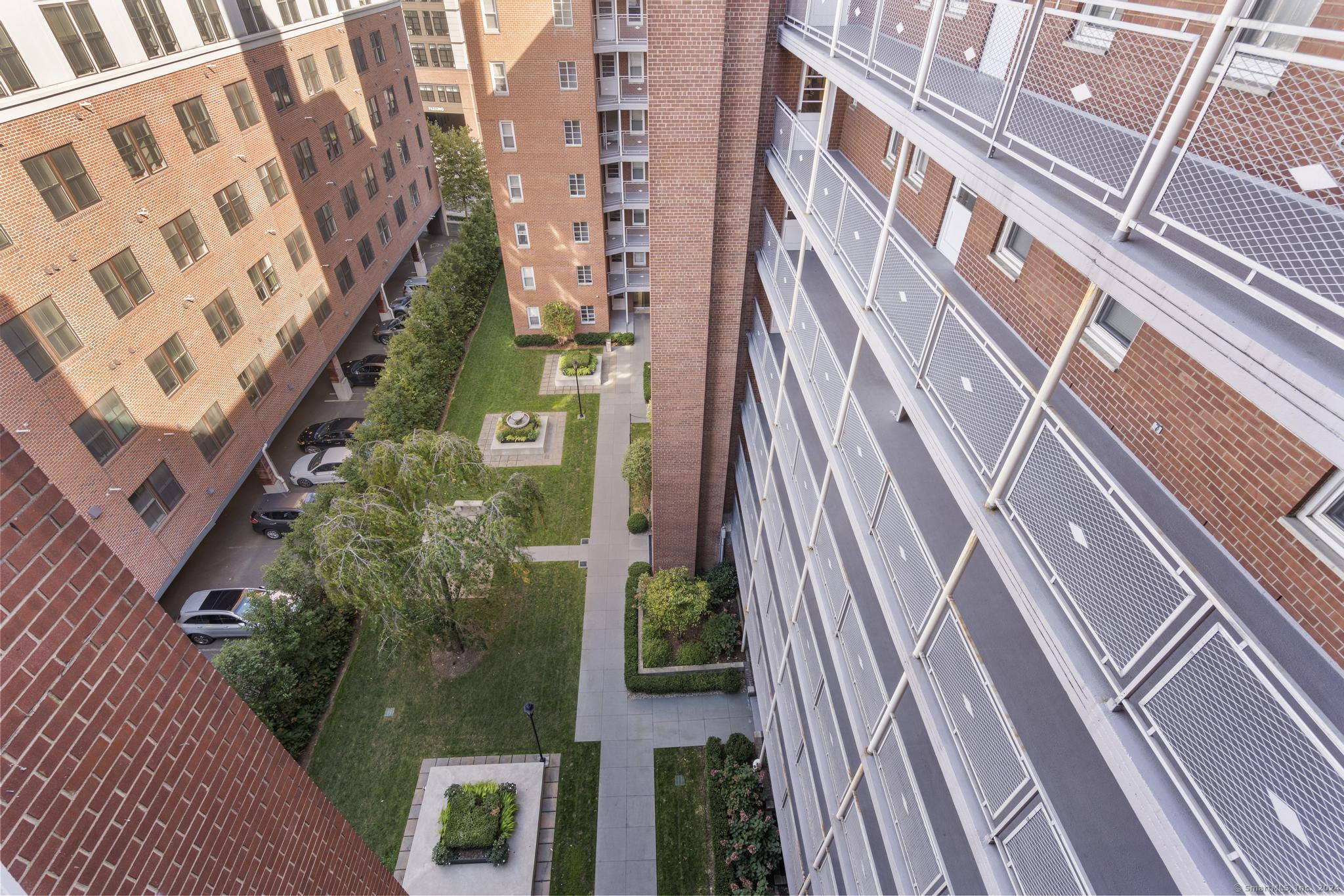 700 Summer Street APT 8L