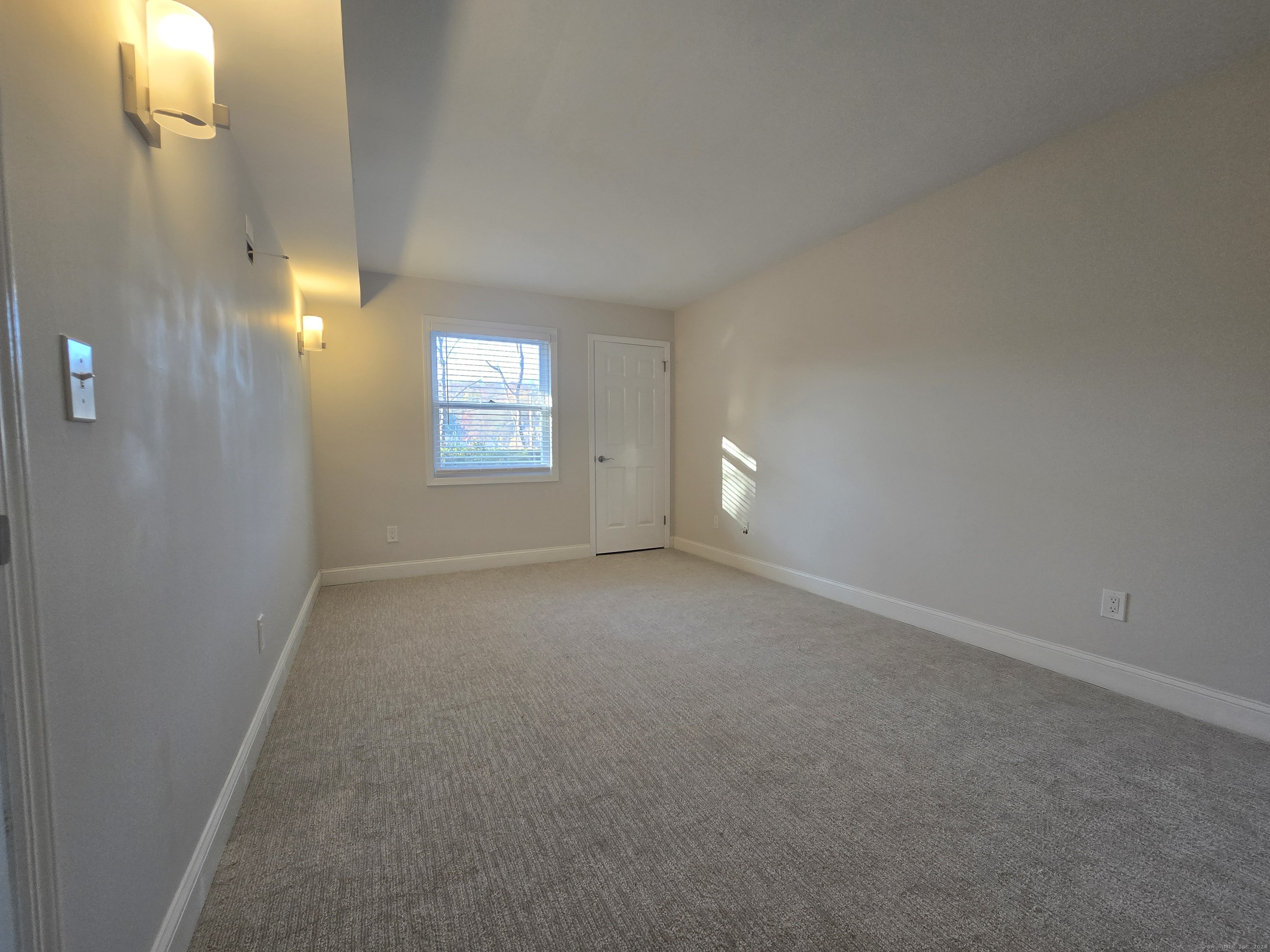 351 Pemberwick Road APT 206