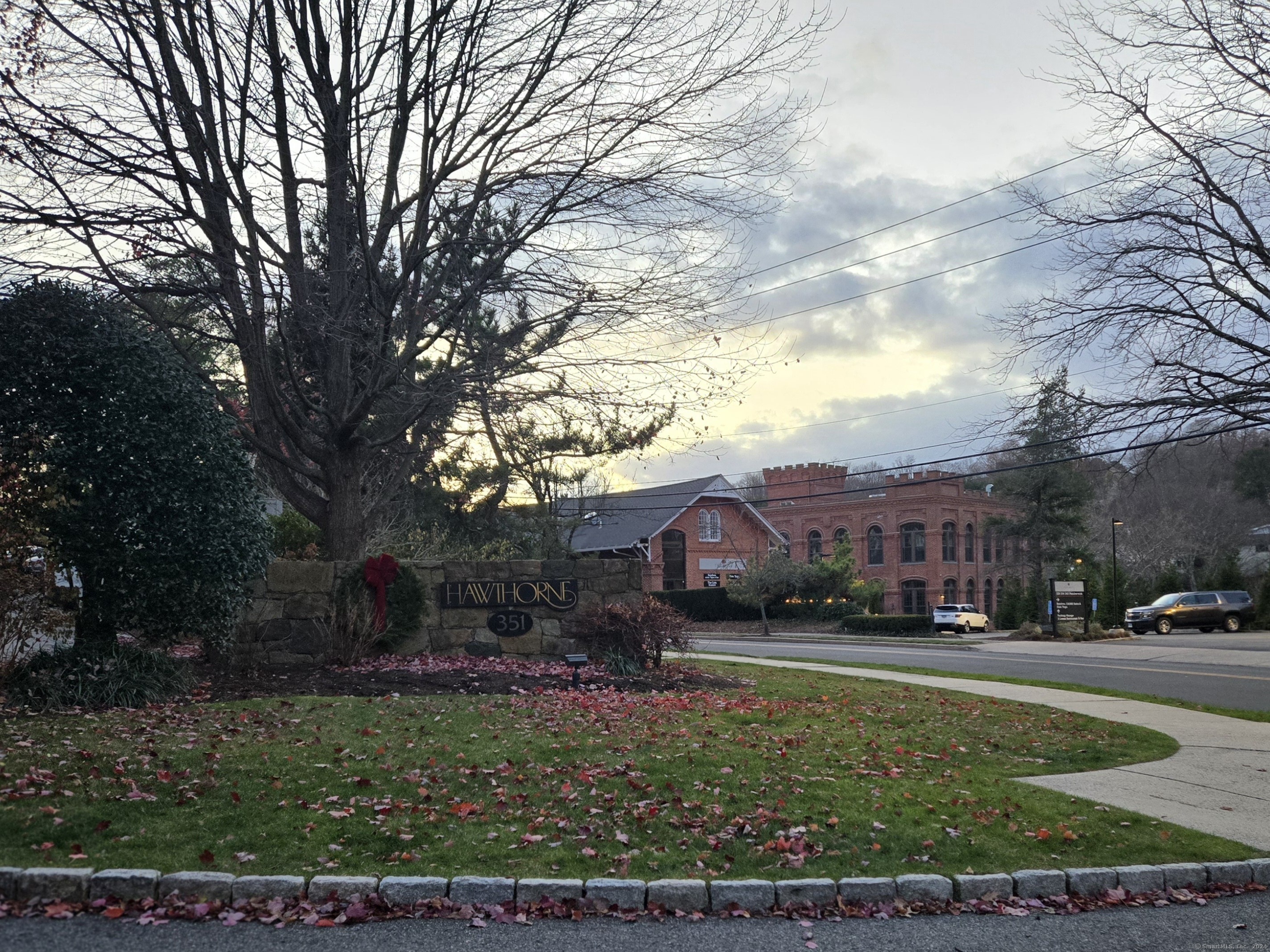 351 Pemberwick Road APT 206