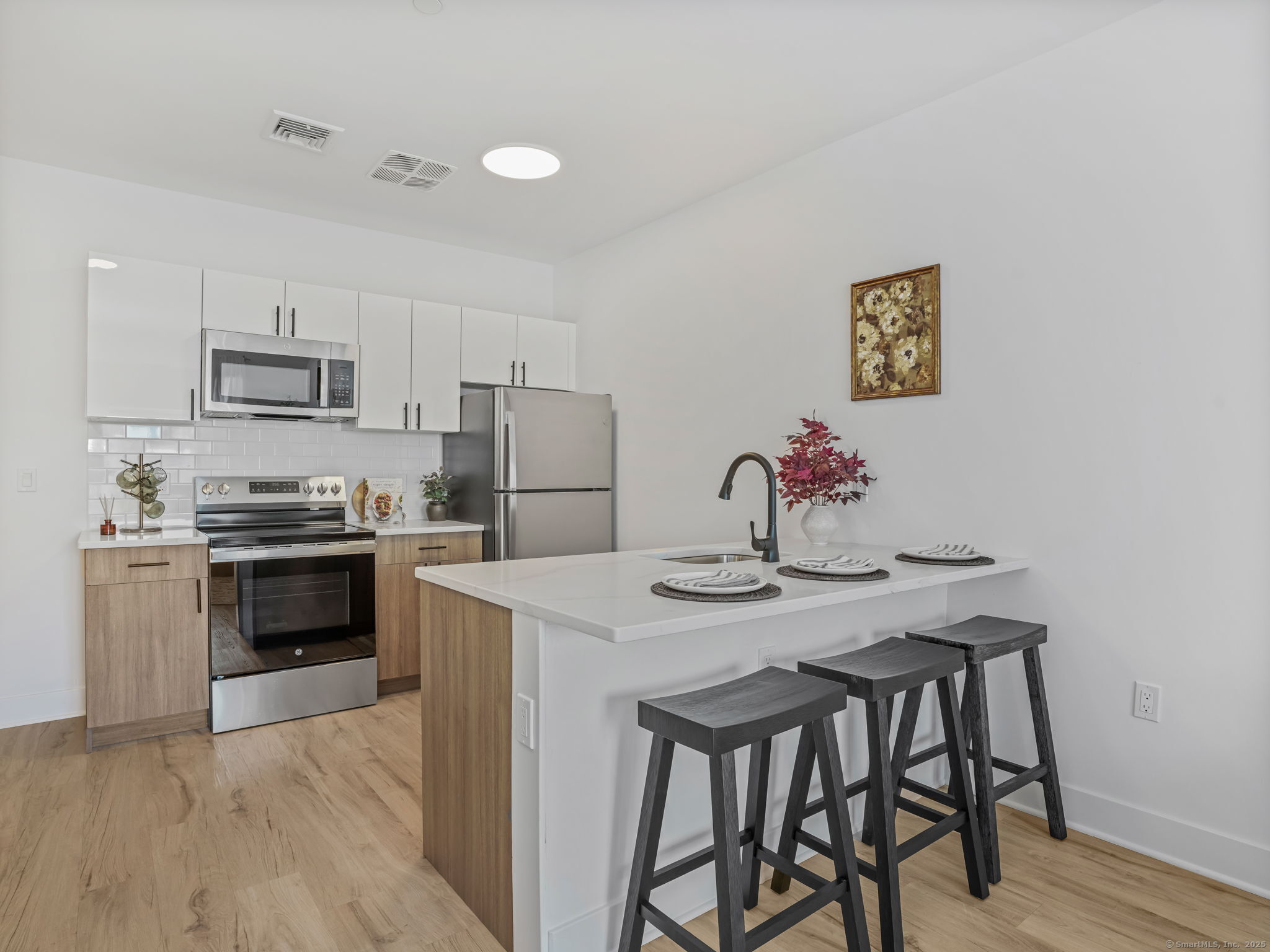 821 East Main Street 532
