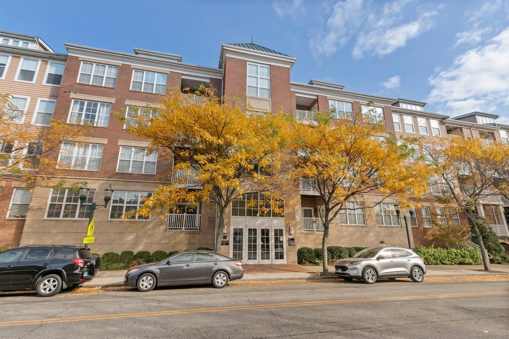 25 Adams Avenue 403