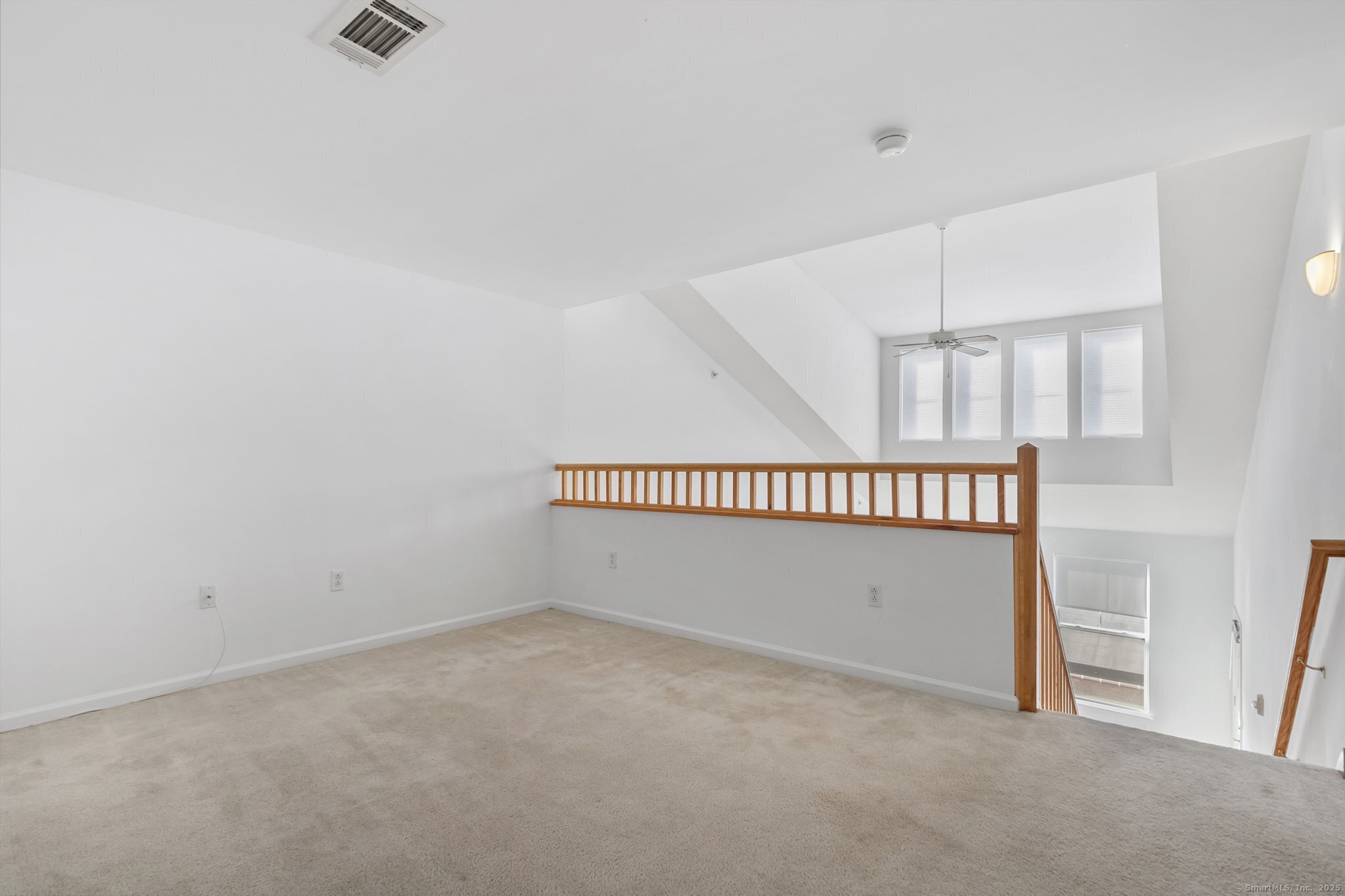 25 Adams Avenue 403
