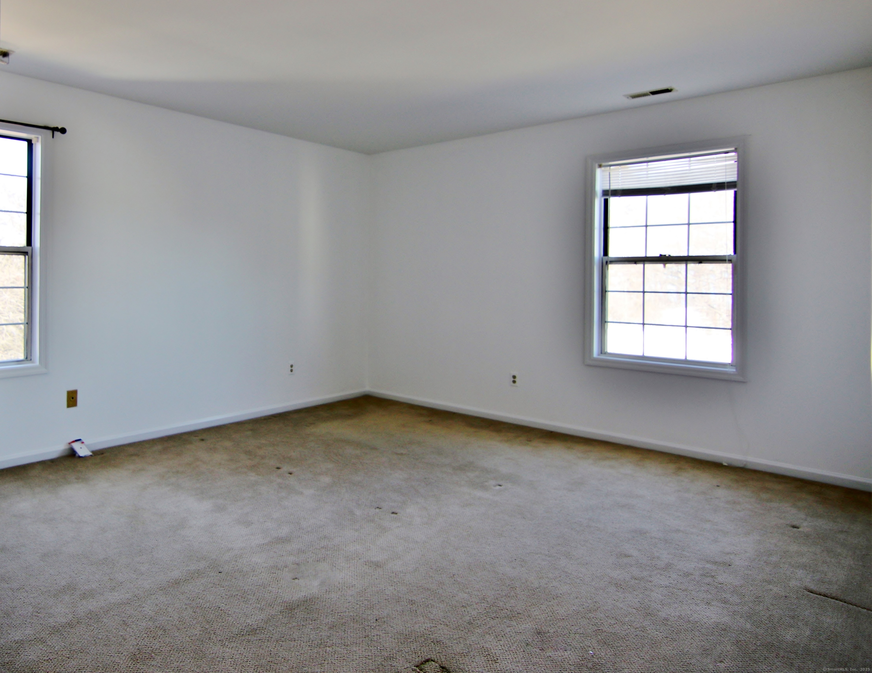 9-1/2 Fairview Avenue