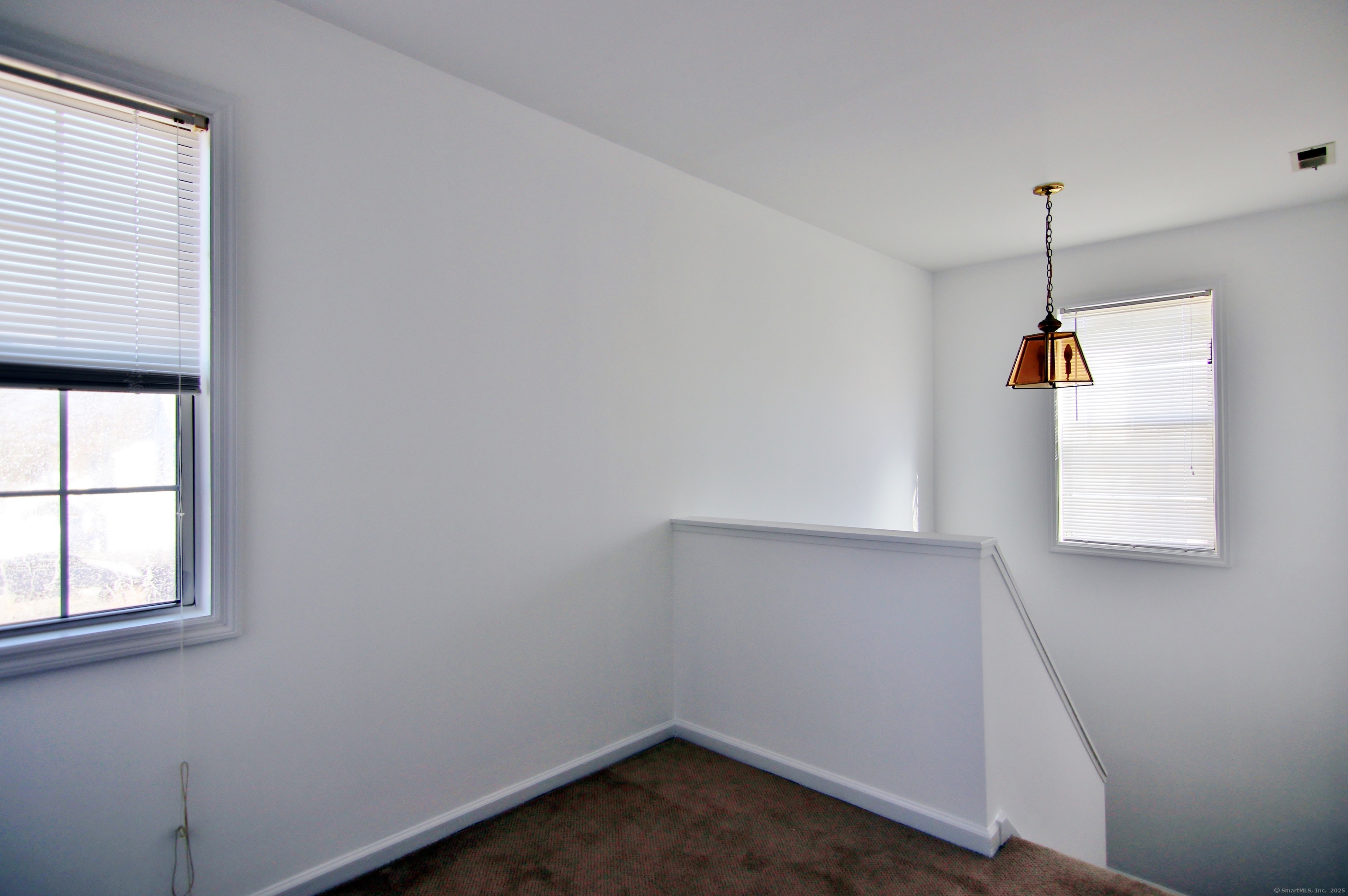 9-1/2 Fairview Avenue