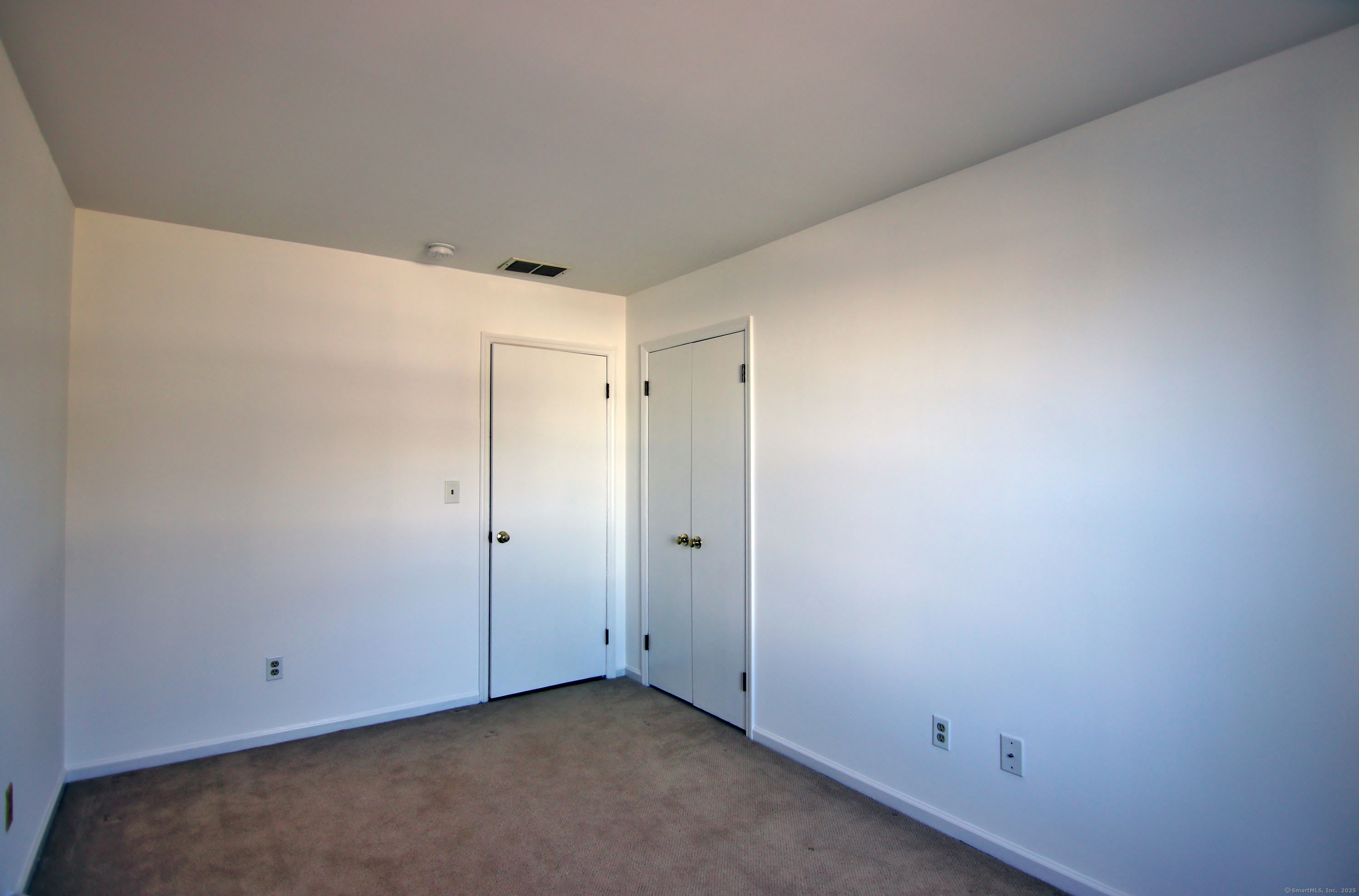 9-1/2 Fairview Avenue