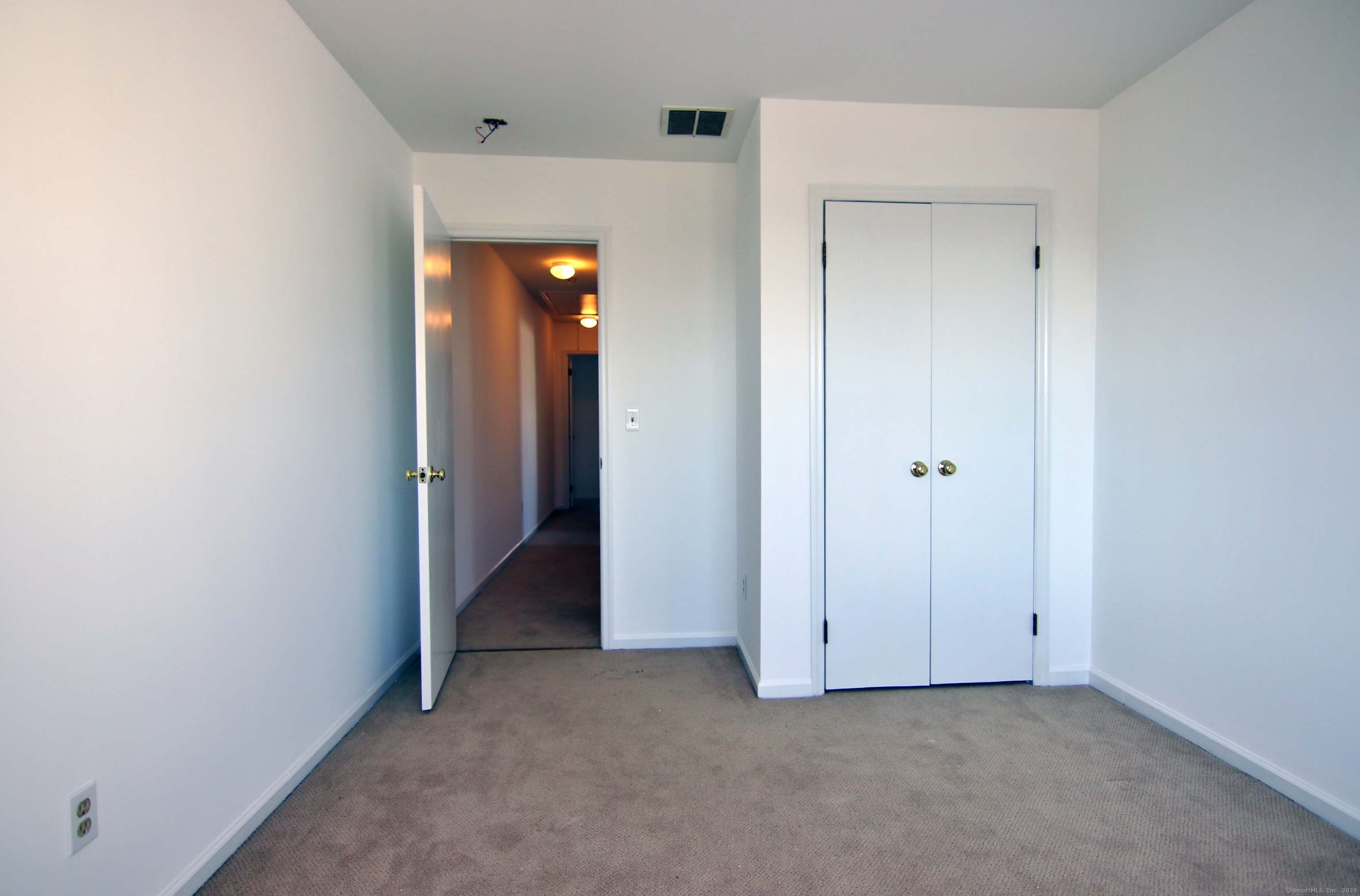 9-1/2 Fairview Avenue