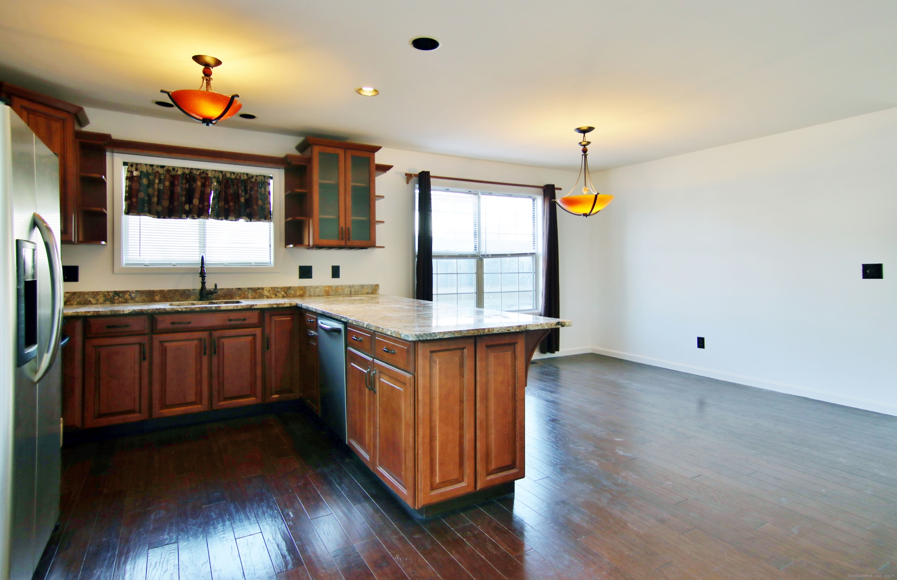 9-1/2 Fairview Avenue