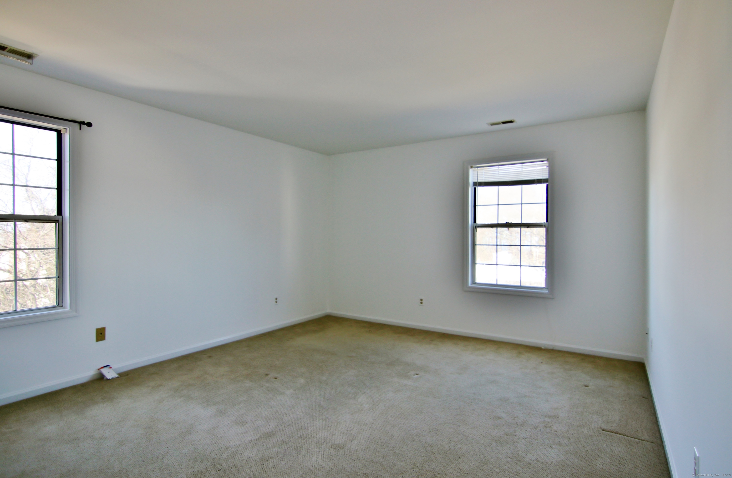 9-1/2 Fairview Avenue