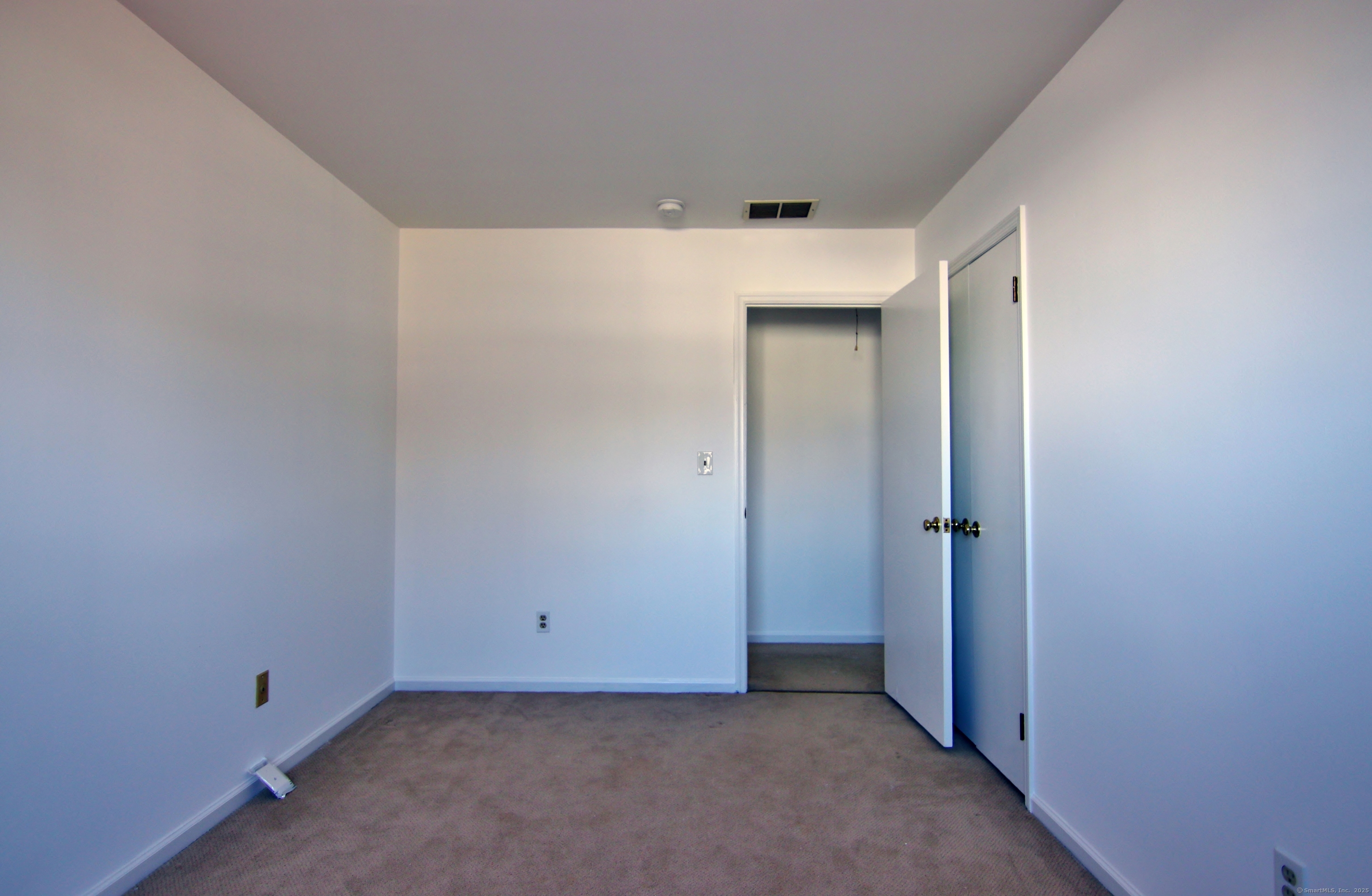 9-1/2 Fairview Avenue