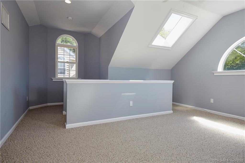156 East Elm Streets E2