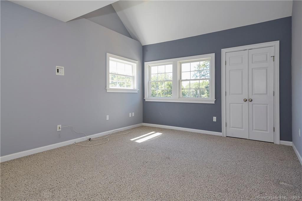156 East Elm Streets E2