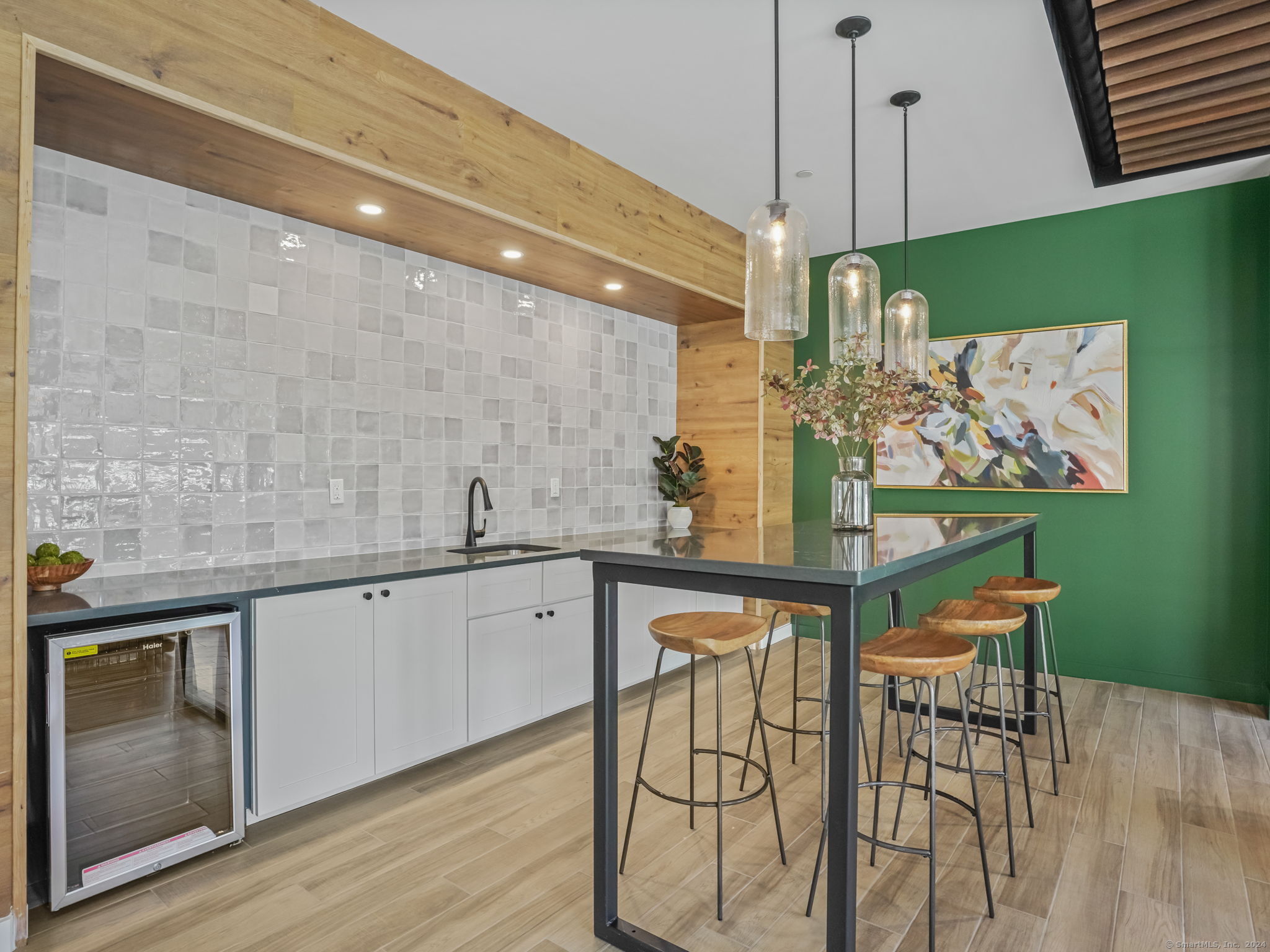 821 East Main Street 209