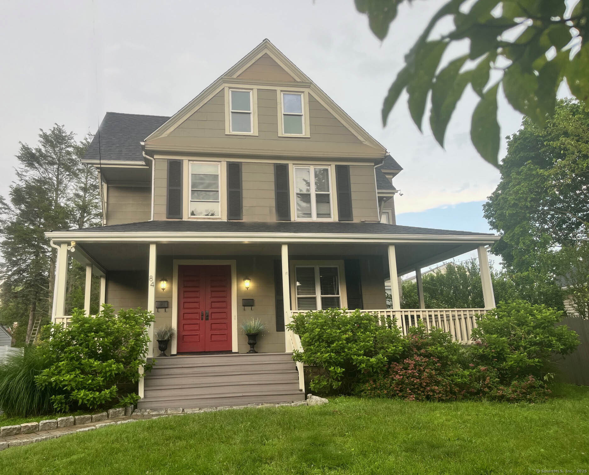84 Strawberry Hill Avenue