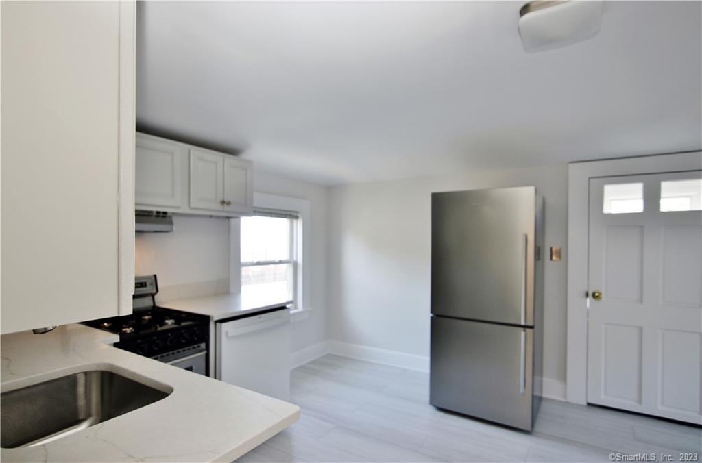 11 Dolsen Place 2ND F