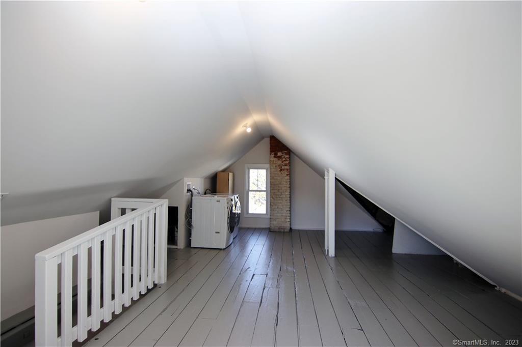 11 Dolsen Place 2ND F