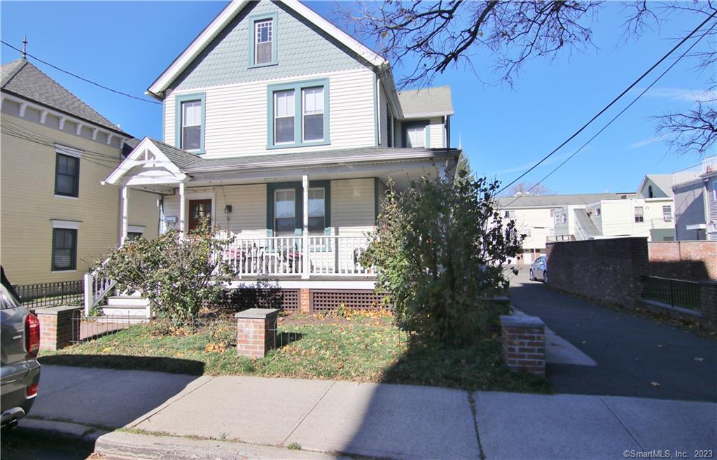 11 Dolsen Place 2ND F