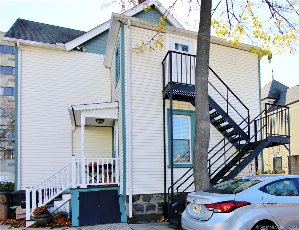 11 Dolsen Place 2ND F