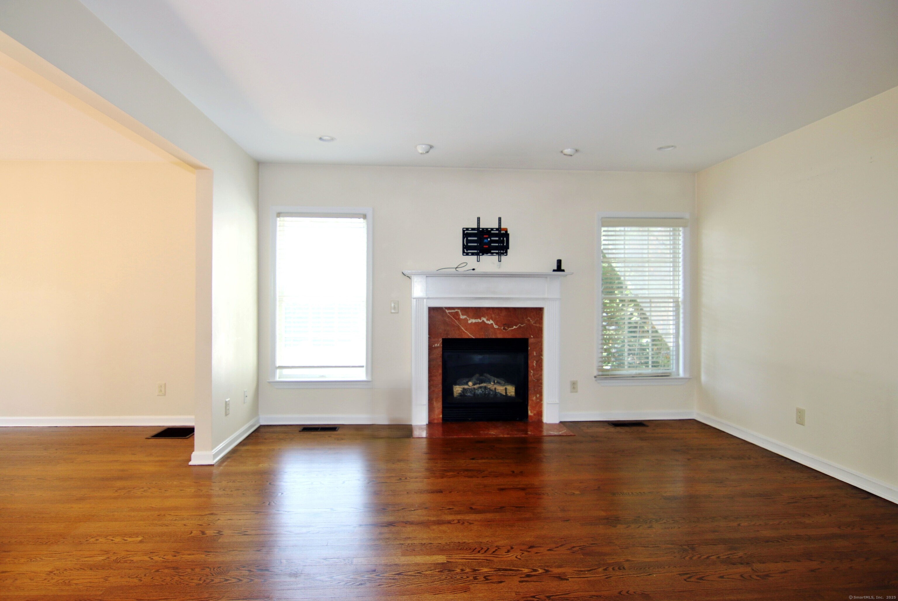 570 Fairfield Avenue
