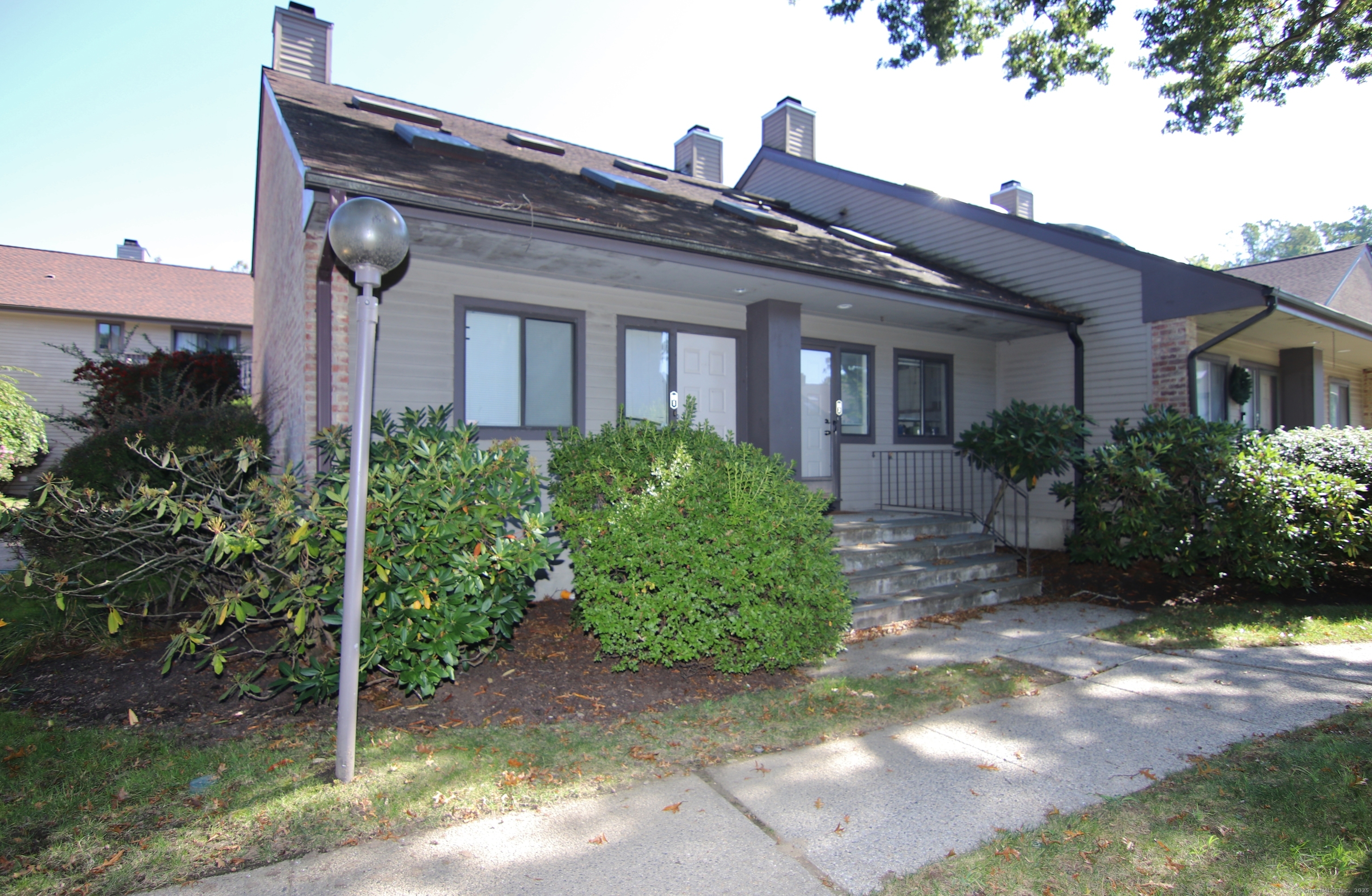 2437 Bedford Street H1