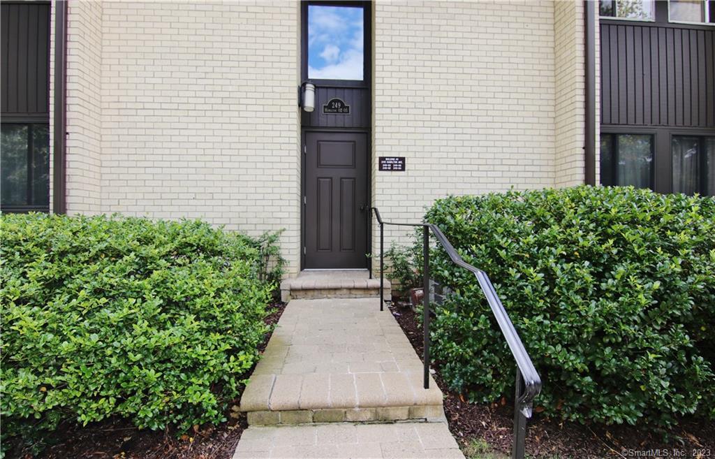 249 Hamilton Avenue 3