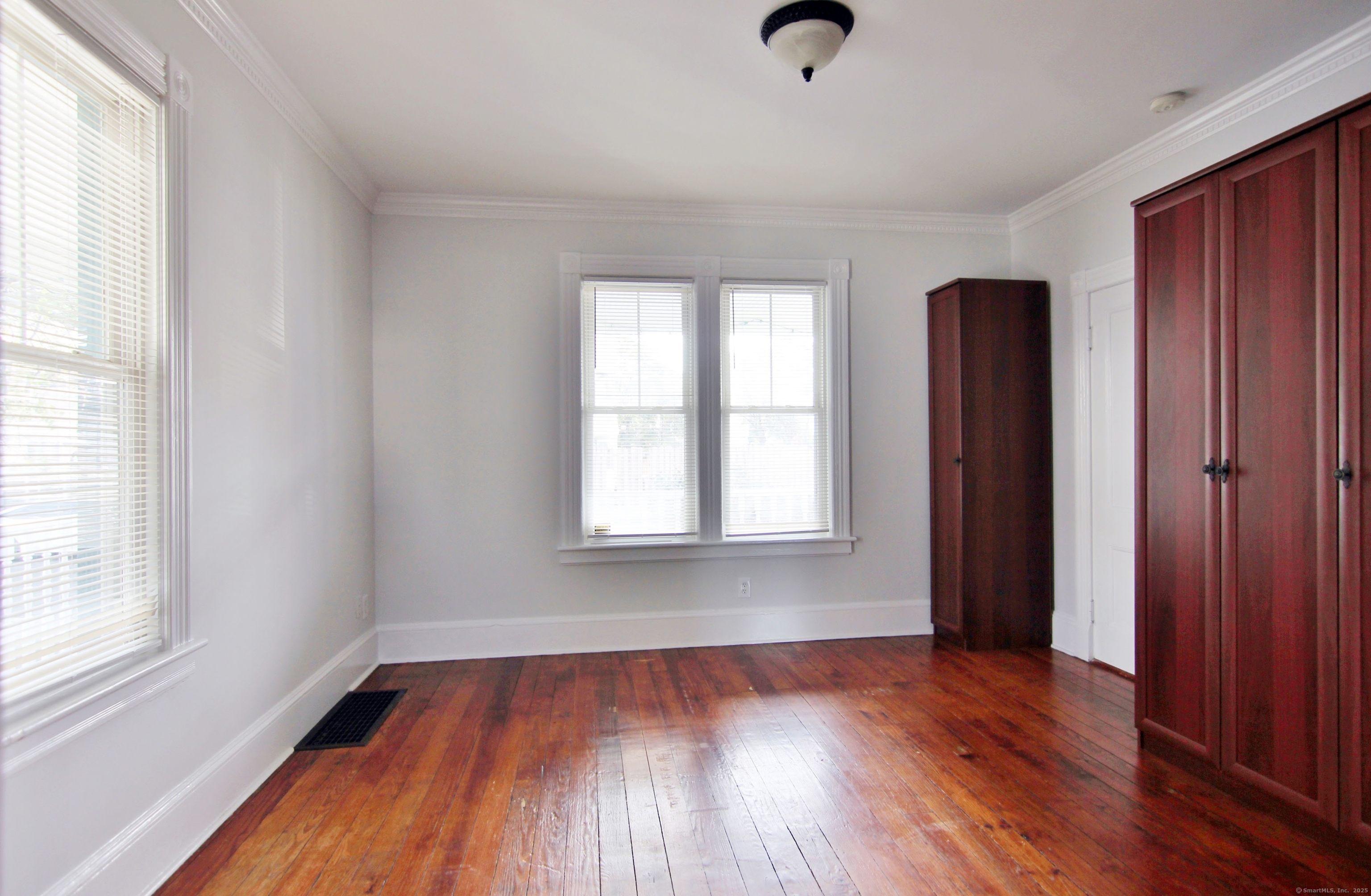 11 Dolsen Place 1