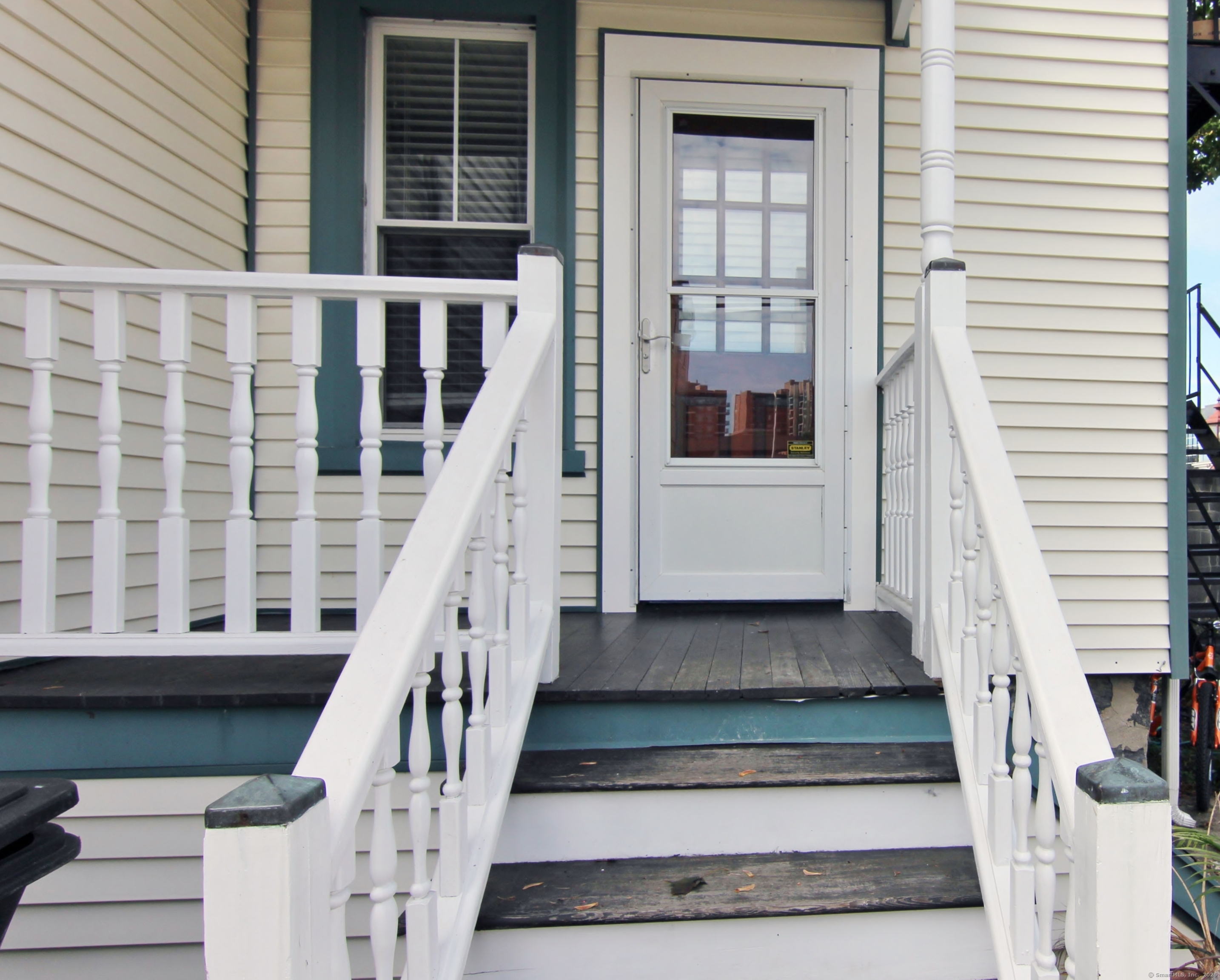 11 Dolsen Place 1