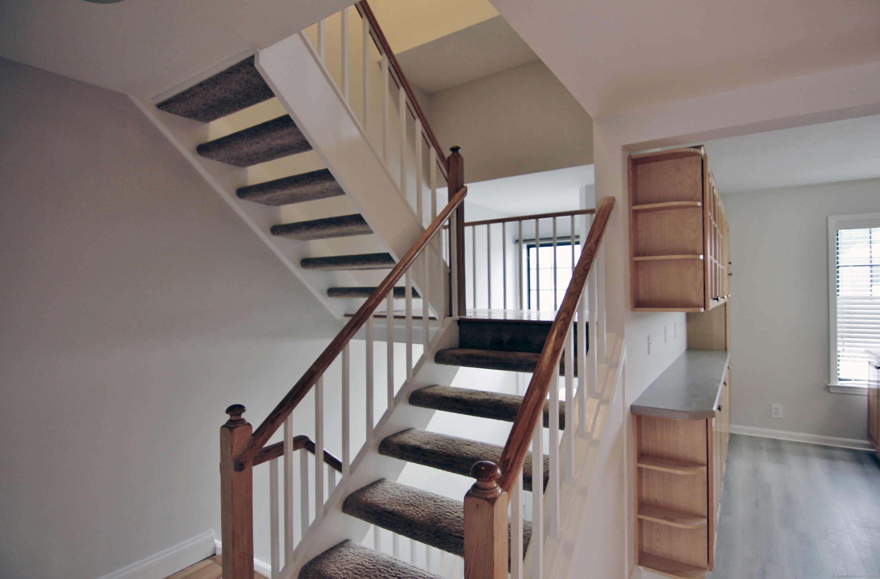 237 Strawberry Hill Avenue APT 9