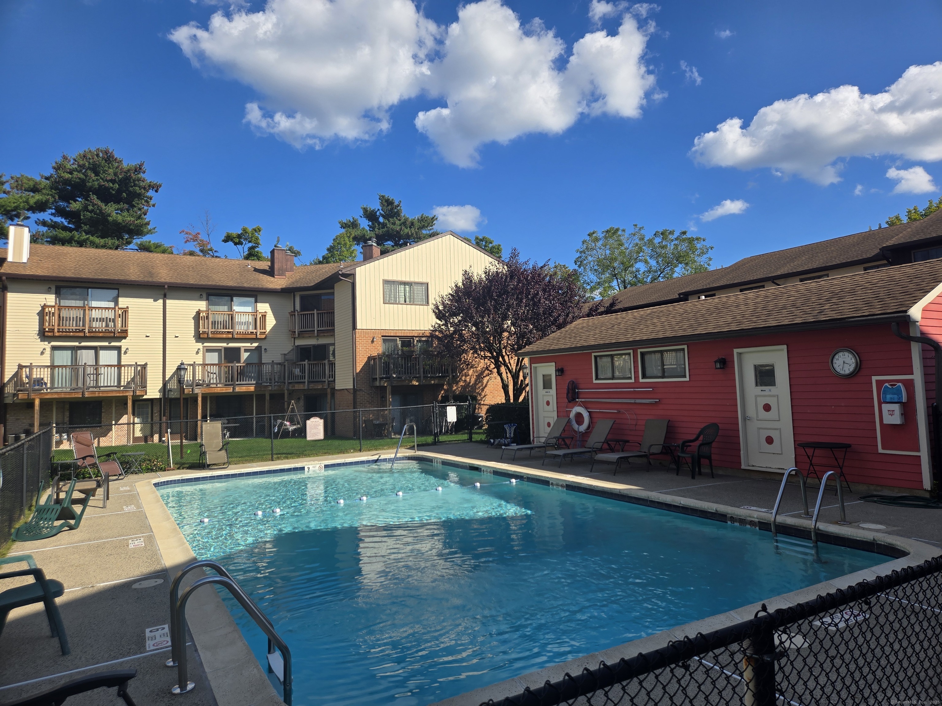 237 Strawberry Hill Avenue APT 9