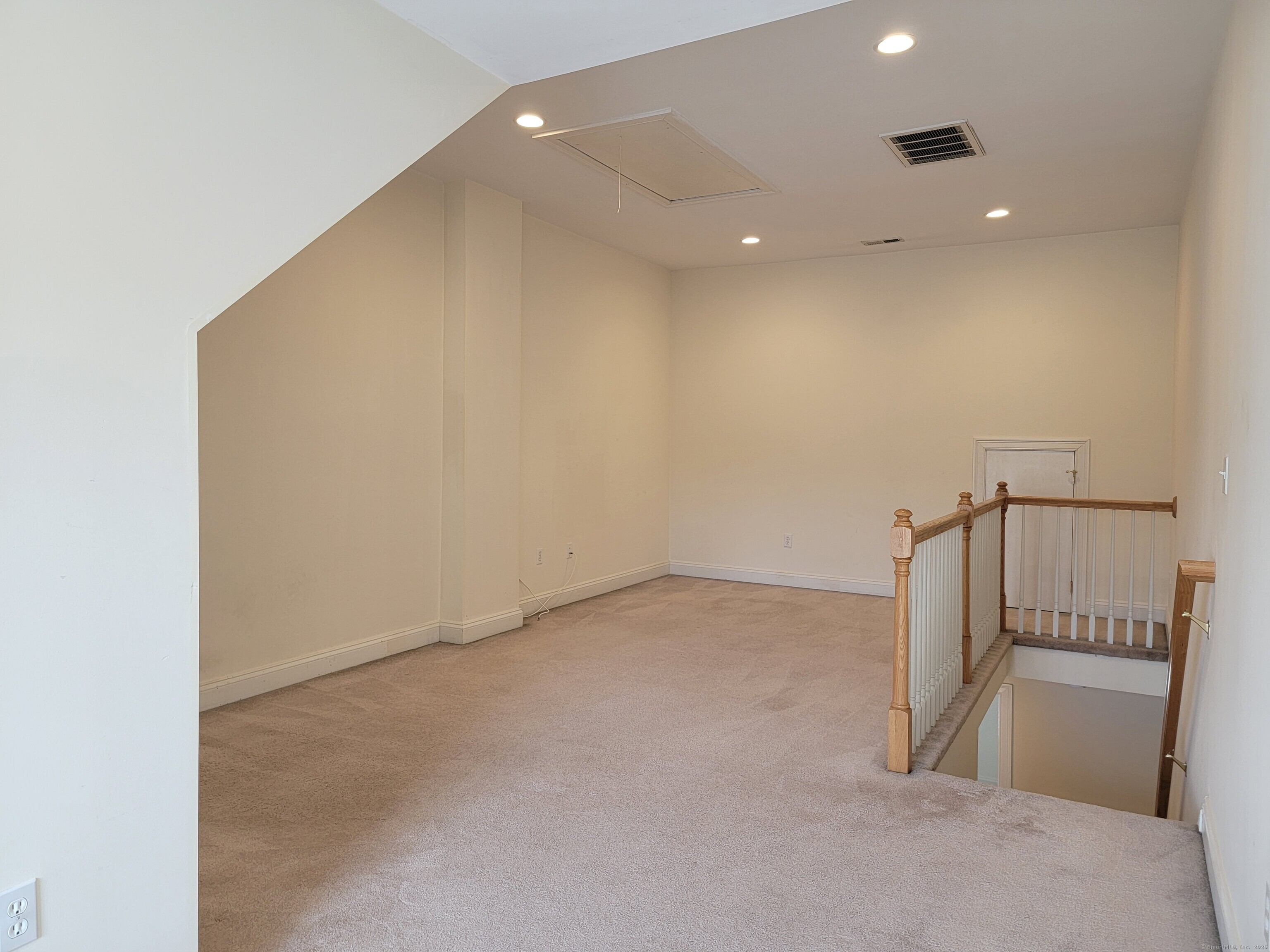 85 Camp Avenue APT 2C