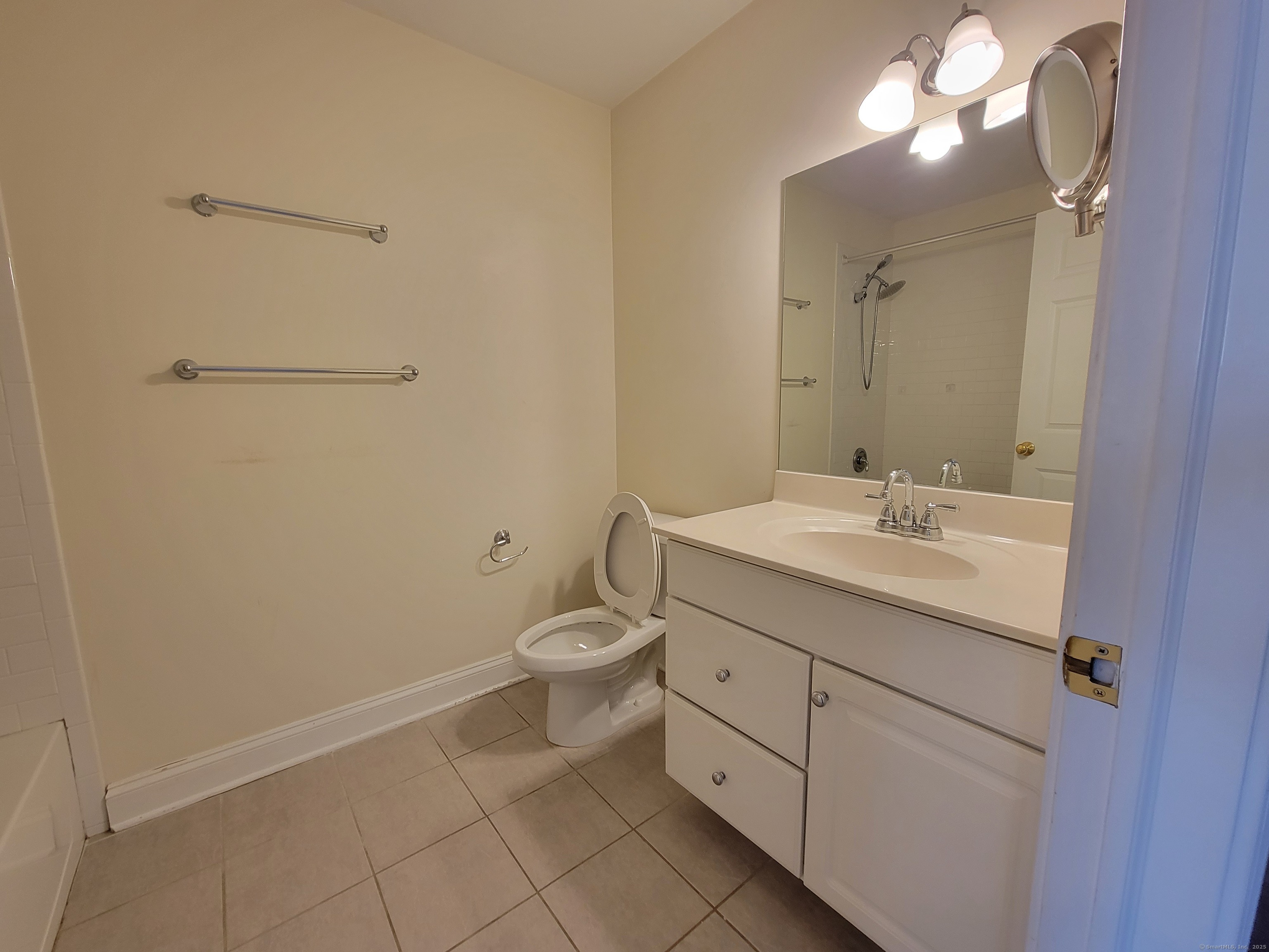 85 Camp Avenue APT 2C